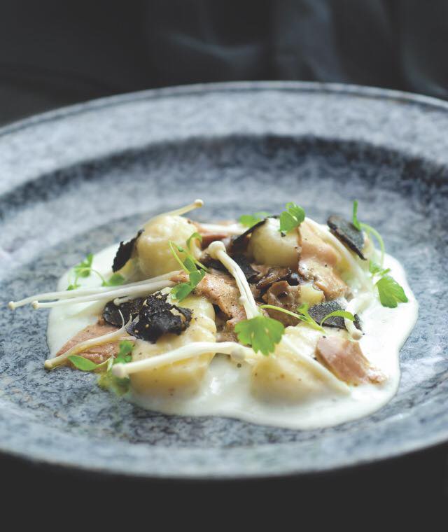 11 restos montréalais parmi les 100 meilleurs au Canada en 2017