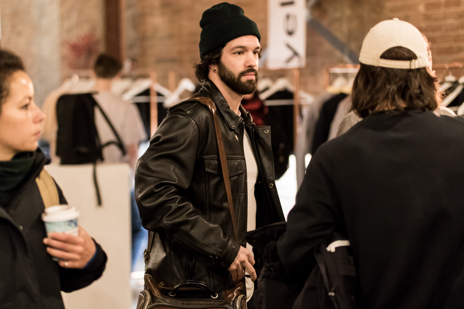 Soirée de lancement du Collectif des Fêtes : un marché éphémère 100% local au centre-ville (PHOTOS)