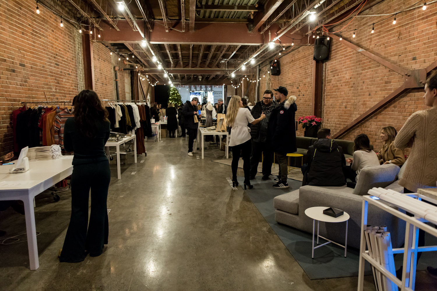 Soirée de lancement du Collectif des Fêtes : un marché éphémère 100% local au centre-ville (PHOTOS)