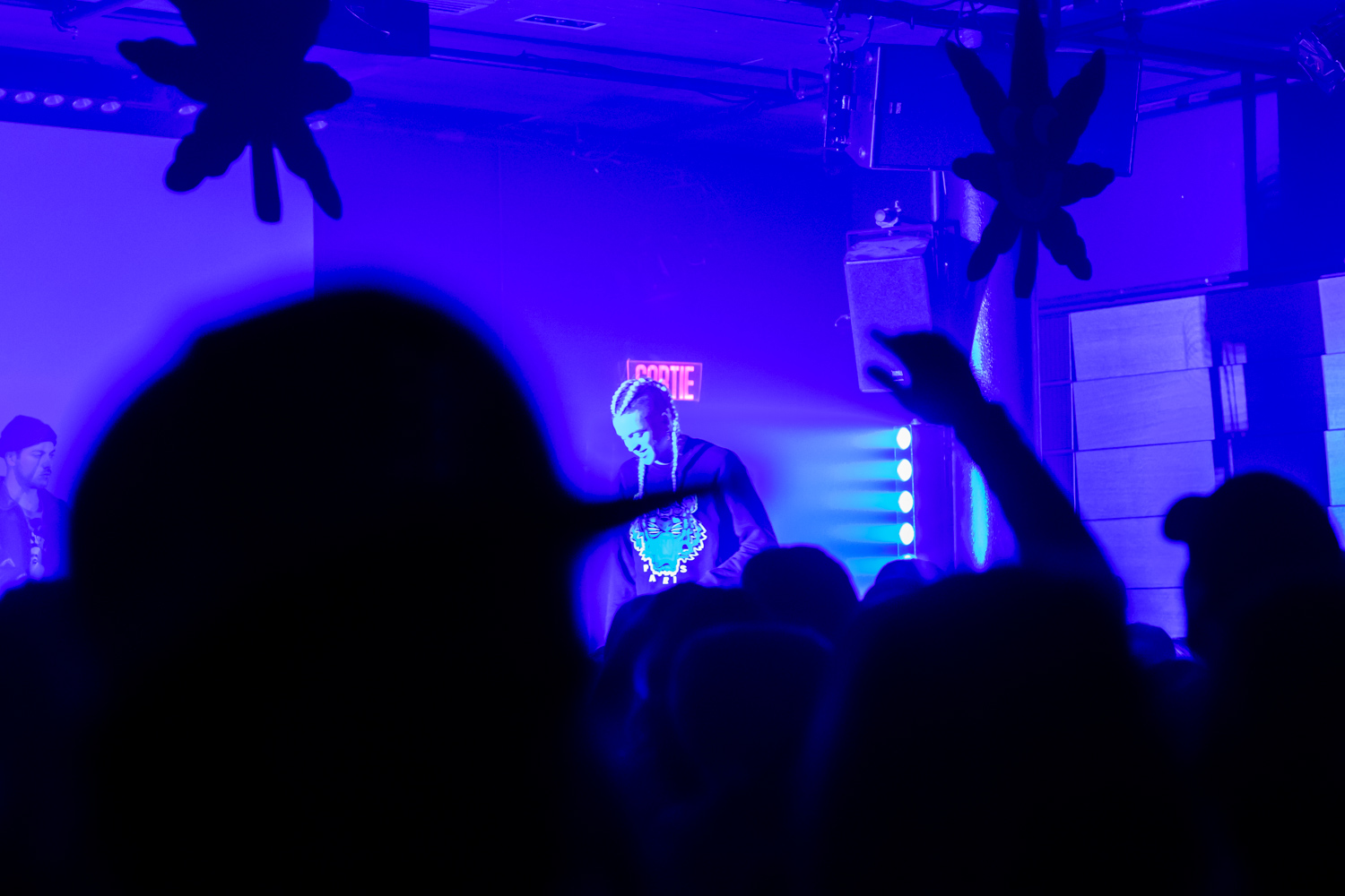 Party de Noël festif et tout sauf plate gracieuseté de Dead Obies (PHOTOS)