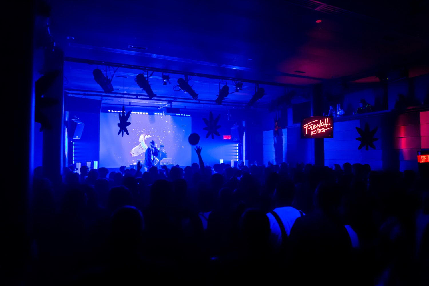 Party de Noël festif et tout sauf plate gracieuseté de Dead Obies (PHOTOS)