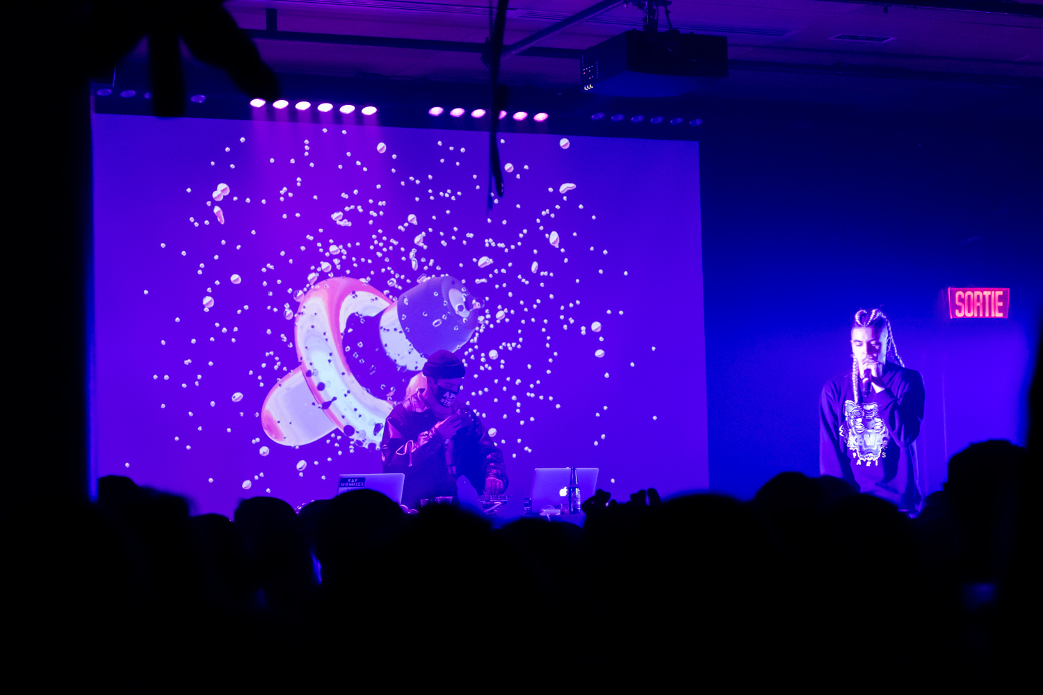 Party de Noël festif et tout sauf plate gracieuseté de Dead Obies (PHOTOS)