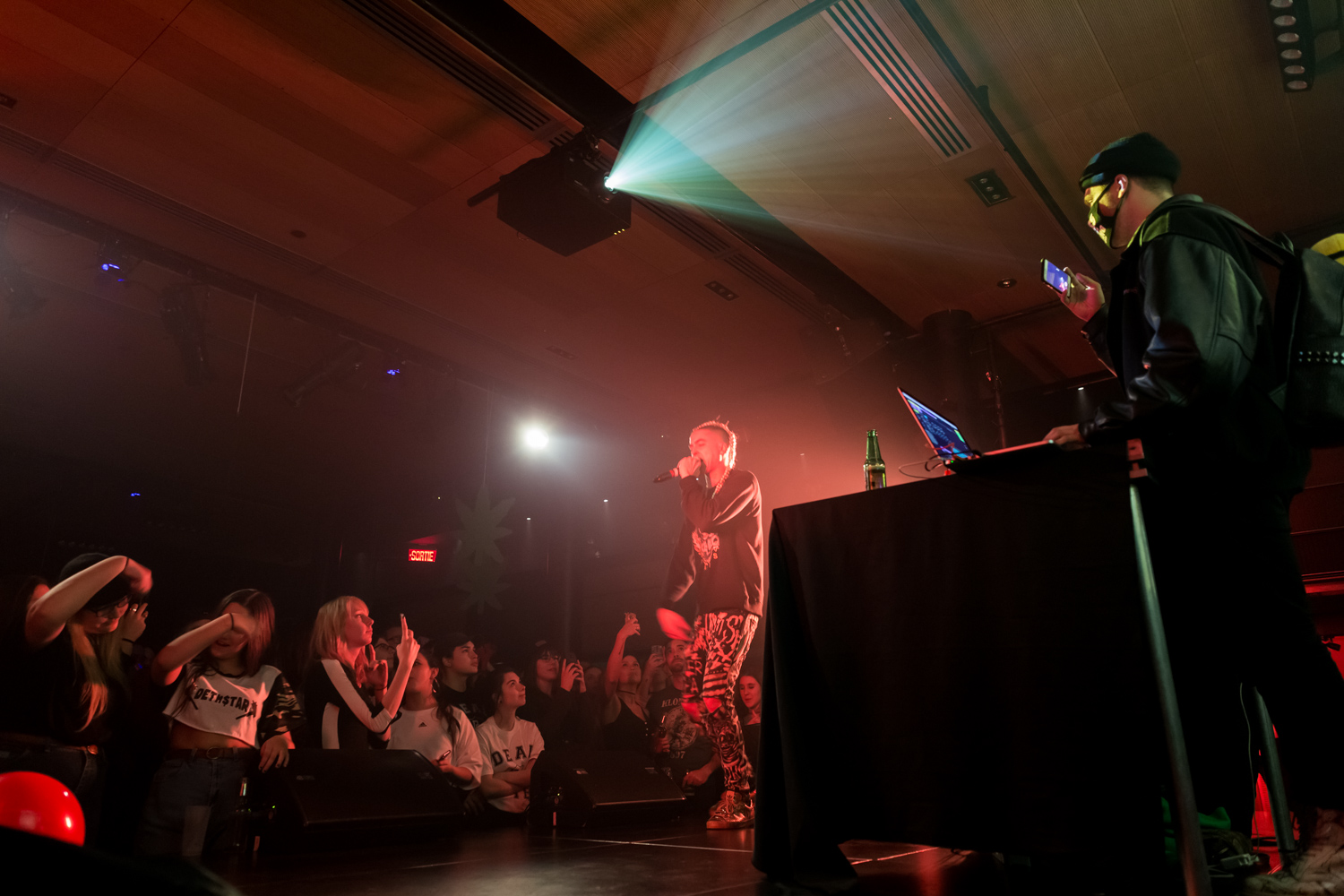 Party de Noël festif et tout sauf plate gracieuseté de Dead Obies (PHOTOS)