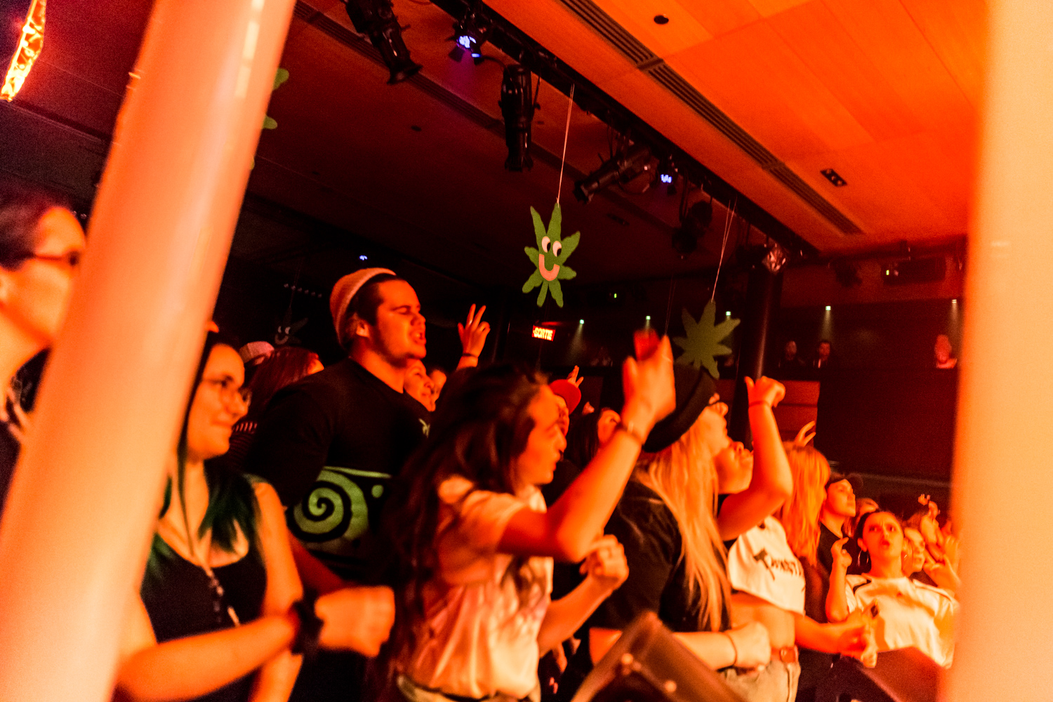 Party de Noël festif et tout sauf plate gracieuseté de Dead Obies (PHOTOS)