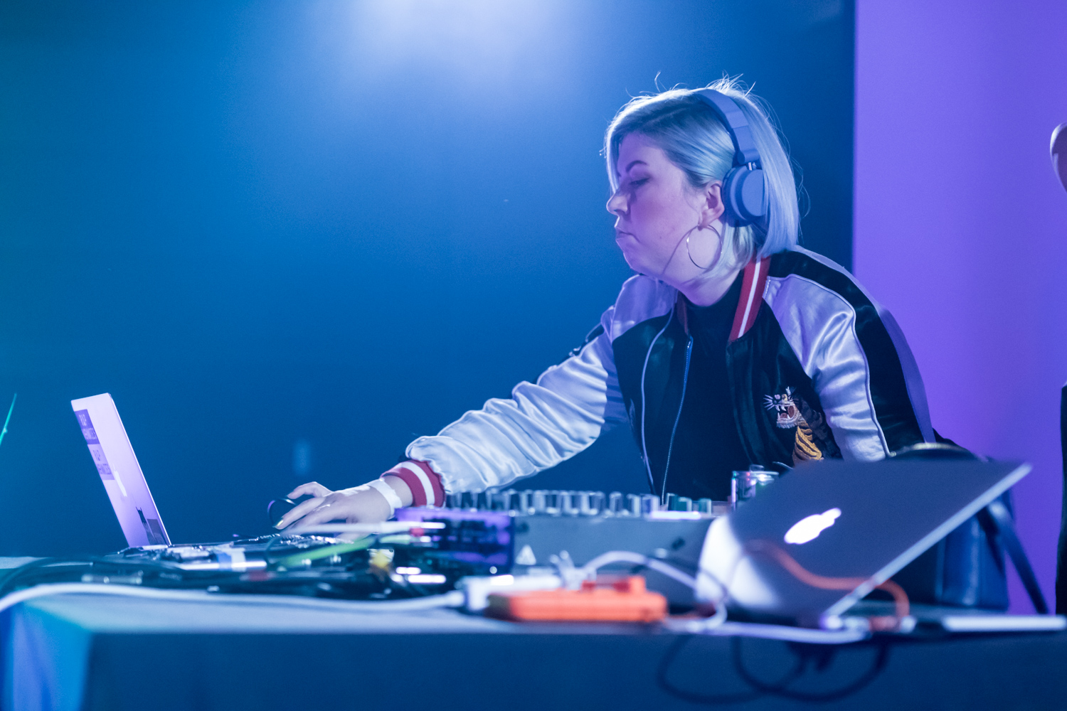 Party de Noël festif et tout sauf plate gracieuseté de Dead Obies (PHOTOS)