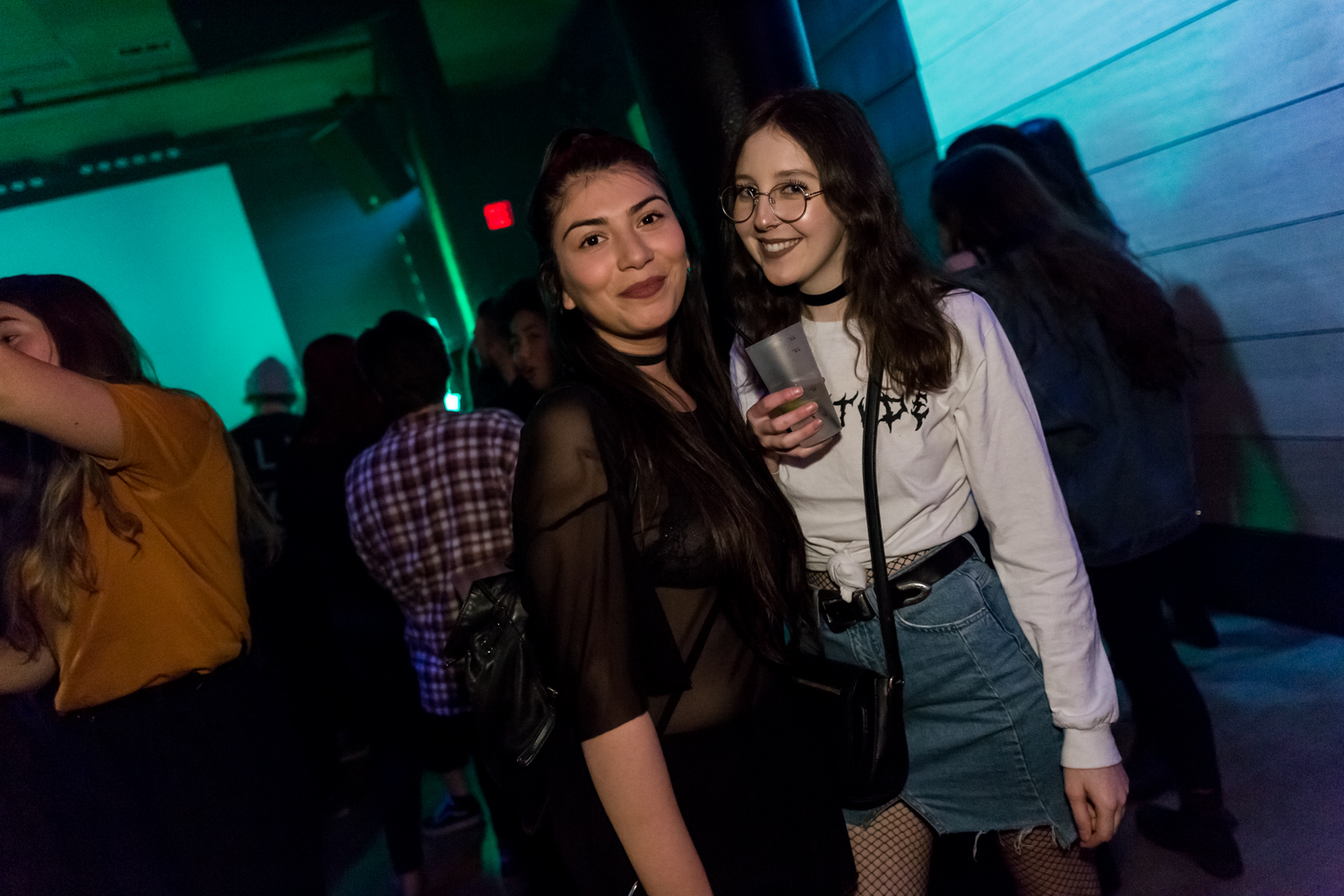 Party de Noël festif et tout sauf plate gracieuseté de Dead Obies (PHOTOS)