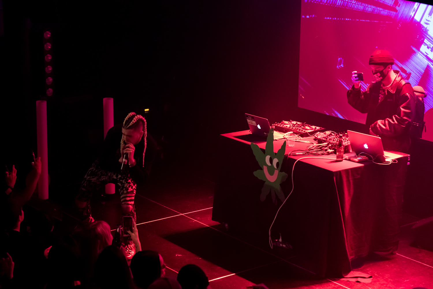 Party de Noël festif et tout sauf plate gracieuseté de Dead Obies (PHOTOS)