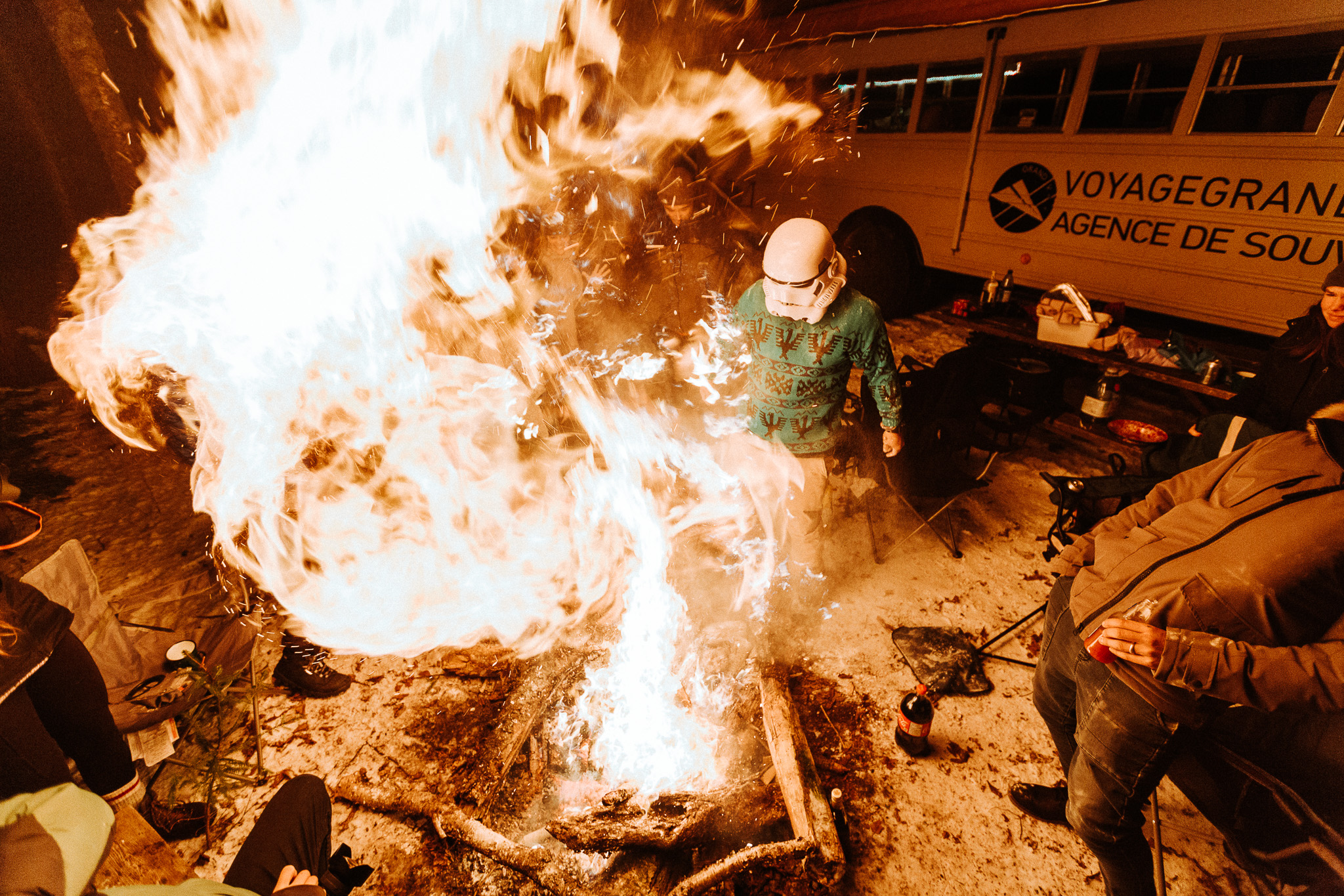 Tu peux maintenant faire le tour du Québec dans ce trop bel autobus jaune entièrement rénové (PHOTOS)