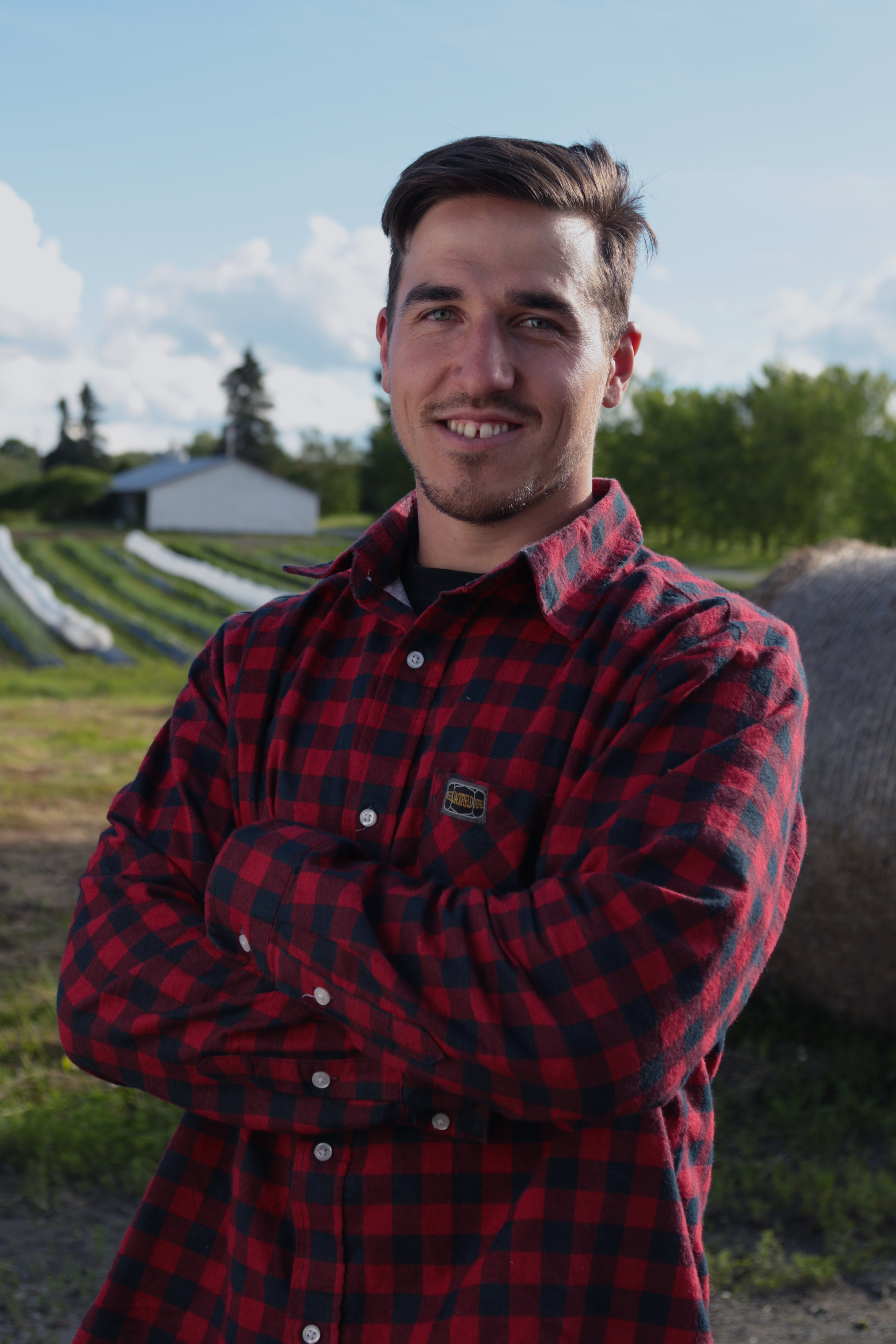 Voici les 5 candidats de la prochaine saison de L'Amour est dans le pré (PHOTOS)