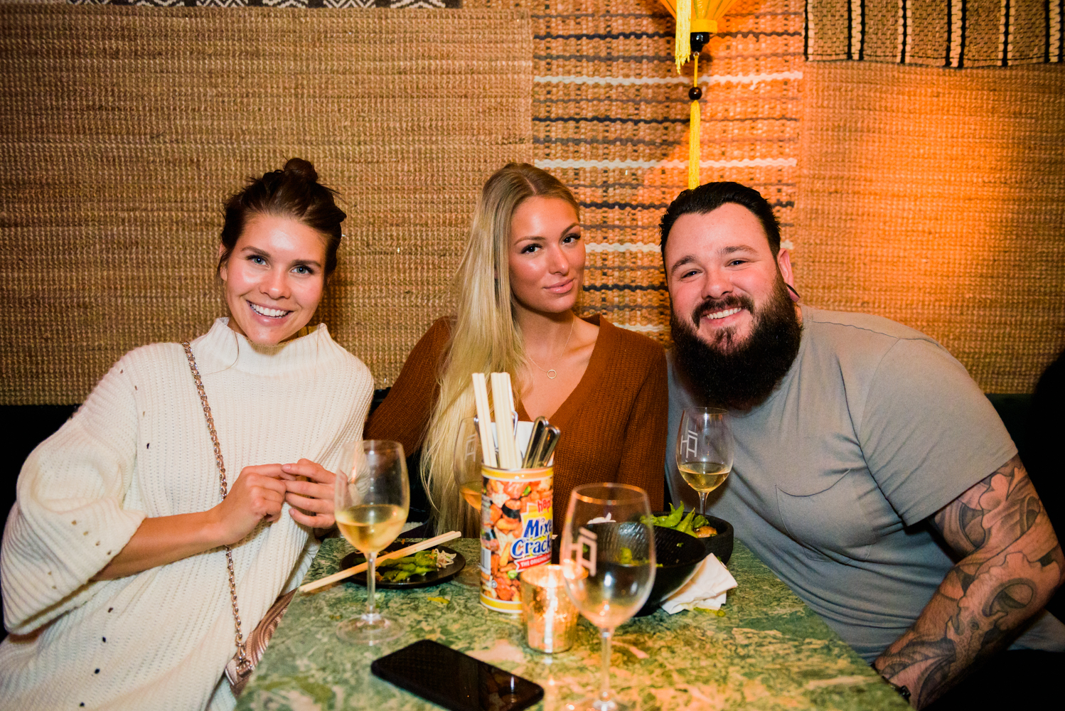 Nhâu Bar: le premier bar aux allures d' «Opium den» de Montréal est maintenant ouvert (PHOTOS)
