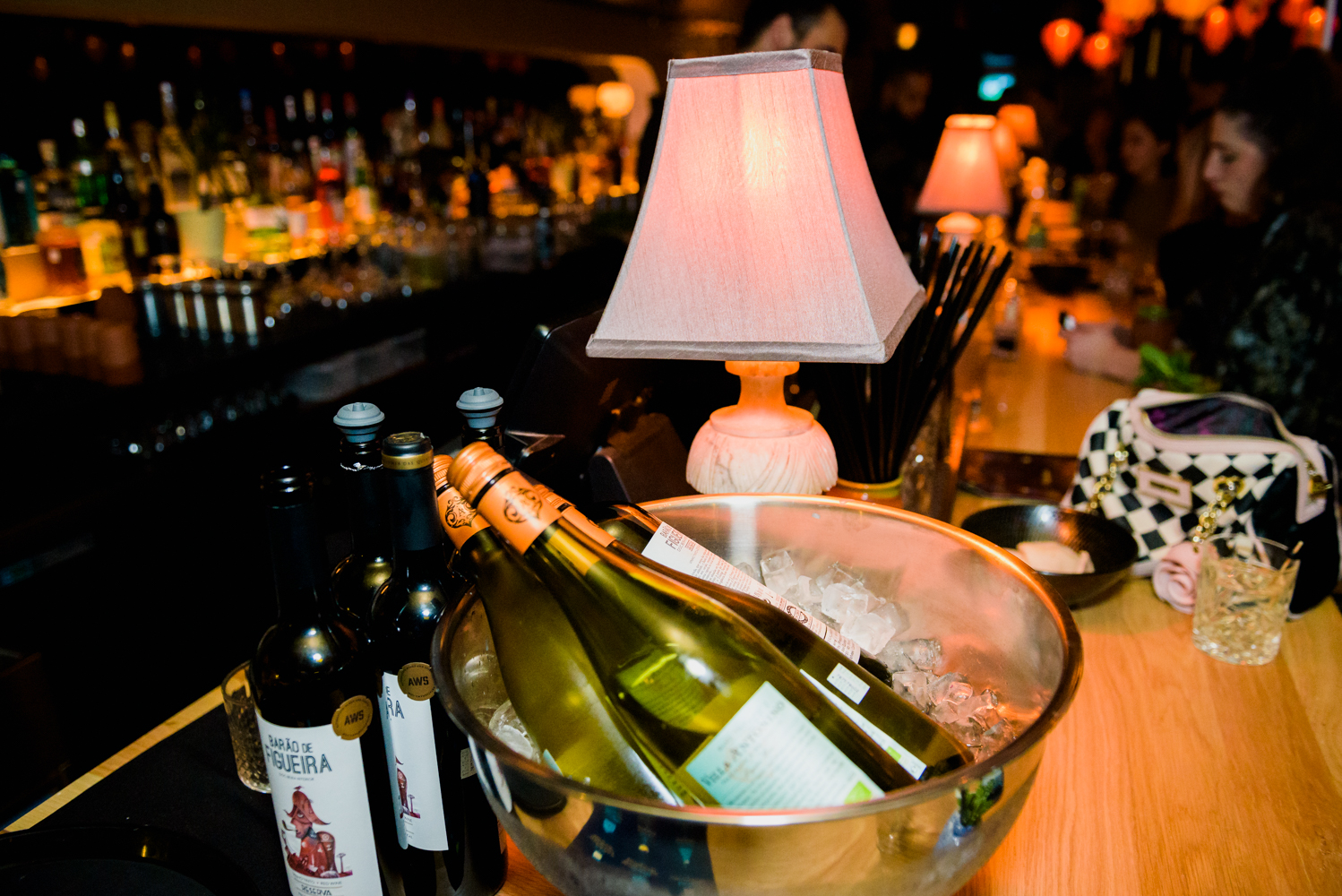 Nhâu Bar: le premier bar aux allures d' «Opium den» de Montréal est maintenant ouvert (PHOTOS)