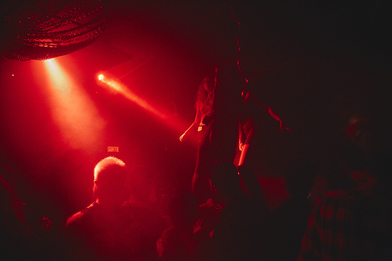 Nuit sexy et très chaude à École Privée pour le Nouvel An 2018 (PHOTOS)