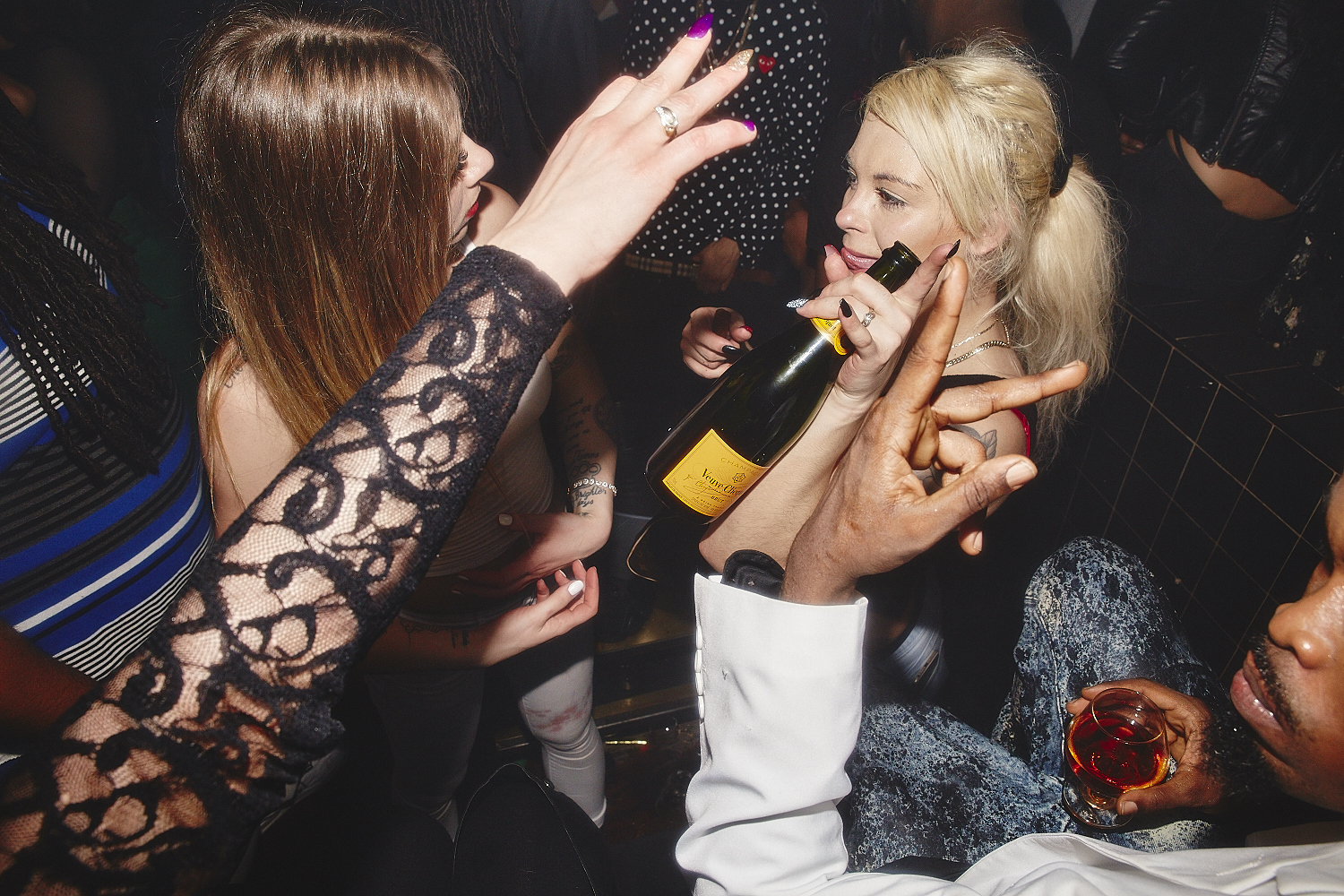 Nuit sexy et très chaude à École Privée pour le Nouvel An 2018 (PHOTOS)