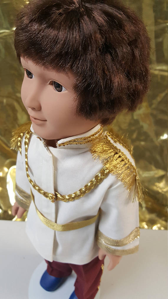 Ces poupées du Prince Harry et Meghan Markle ressemblent à tout sauf au couple royal (PHOTOS)