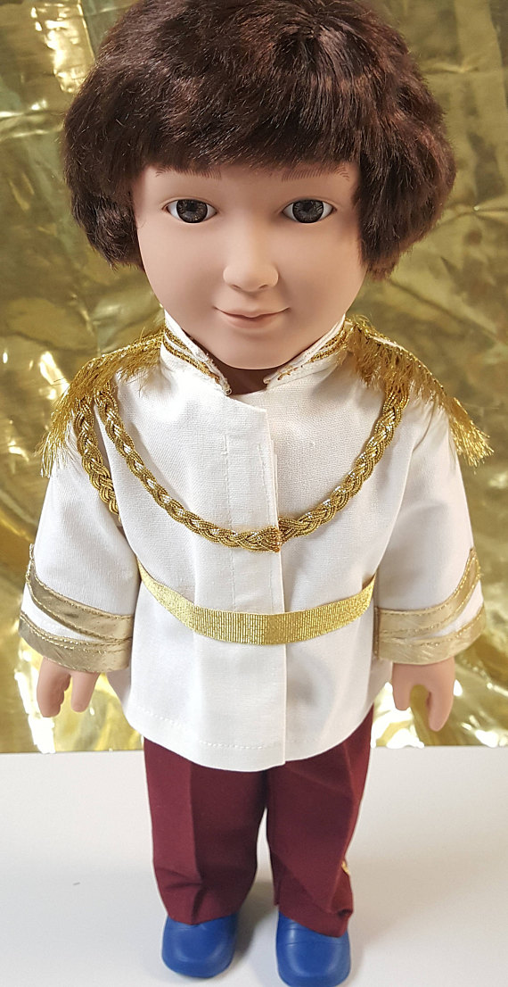 Ces poupées du Prince Harry et Meghan Markle ressemblent à tout sauf au couple royal (PHOTOS)