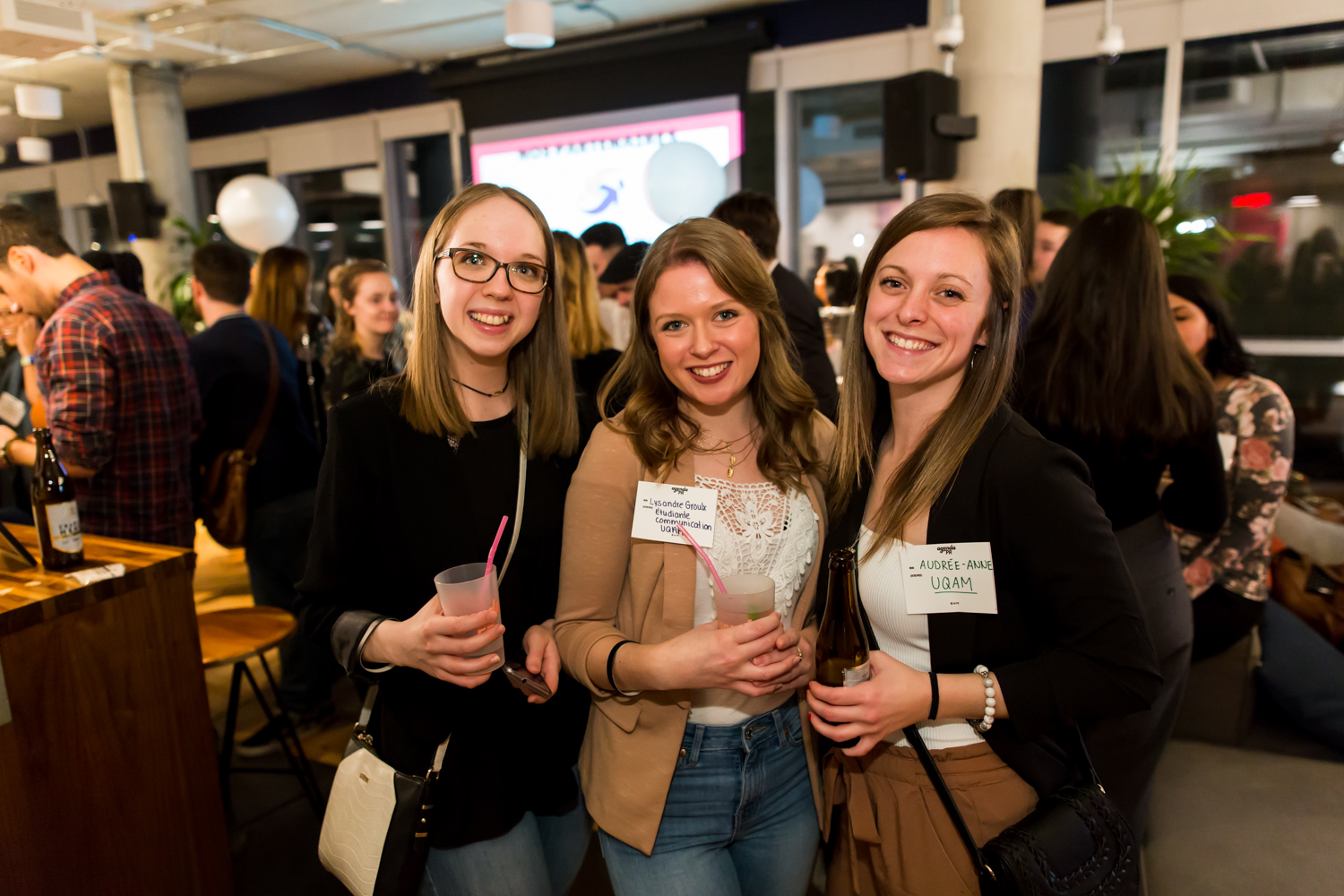 Mur de beignes, pizzas et cocktails pour le sympathique 5@7 d'Agenda PR (PHOTOS)