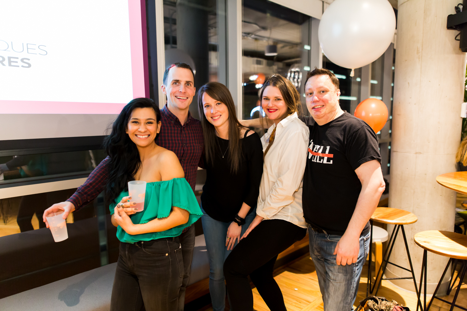 Mur de beignes, pizzas et cocktails pour le sympathique 5@7 d'Agenda PR (PHOTOS)