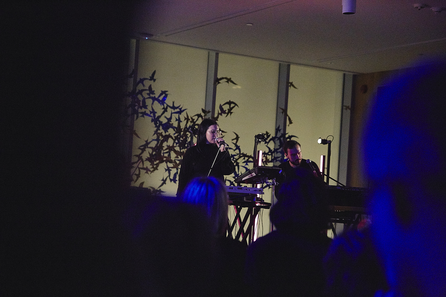 Kroy ensorcelle les Montréalais lors de la soirée Clairs-Obscurs du MBAM (PHOTOS)