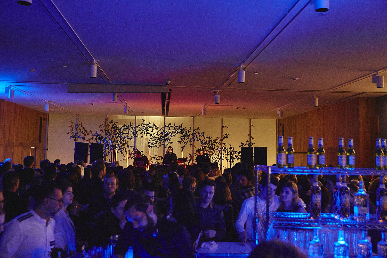 Kroy ensorcelle les Montréalais lors de la soirée Clairs-Obscurs du MBAM (PHOTOS)