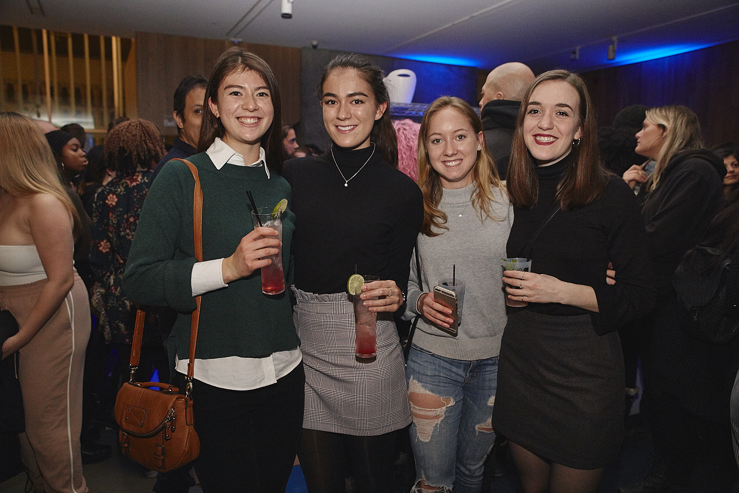 Kroy ensorcelle les Montréalais lors de la soirée Clairs-Obscurs du MBAM (PHOTOS)