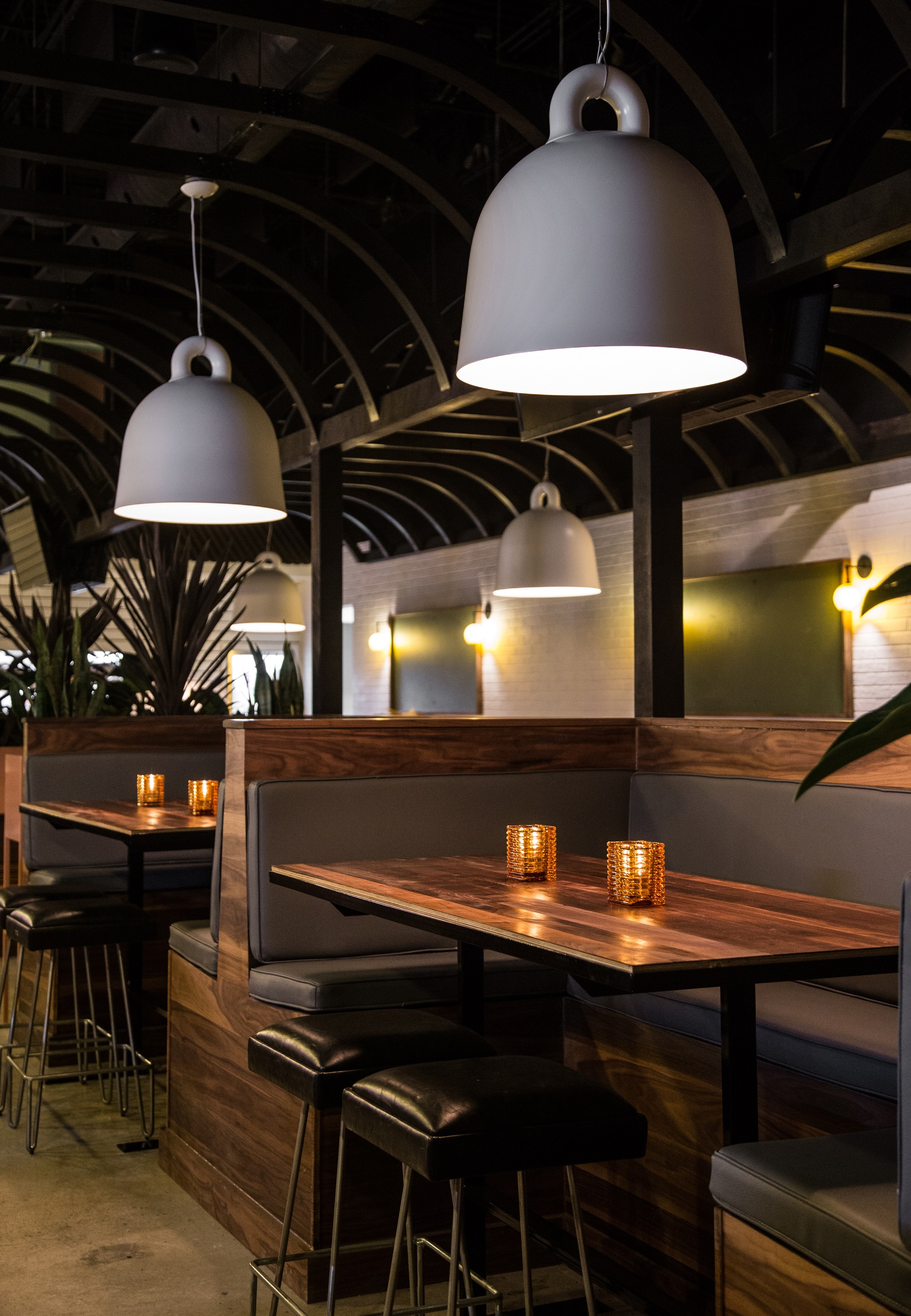 Un très cool nouveau bar ouvre ses portes à Montréal et ça vaut le détour (PHOTOS)