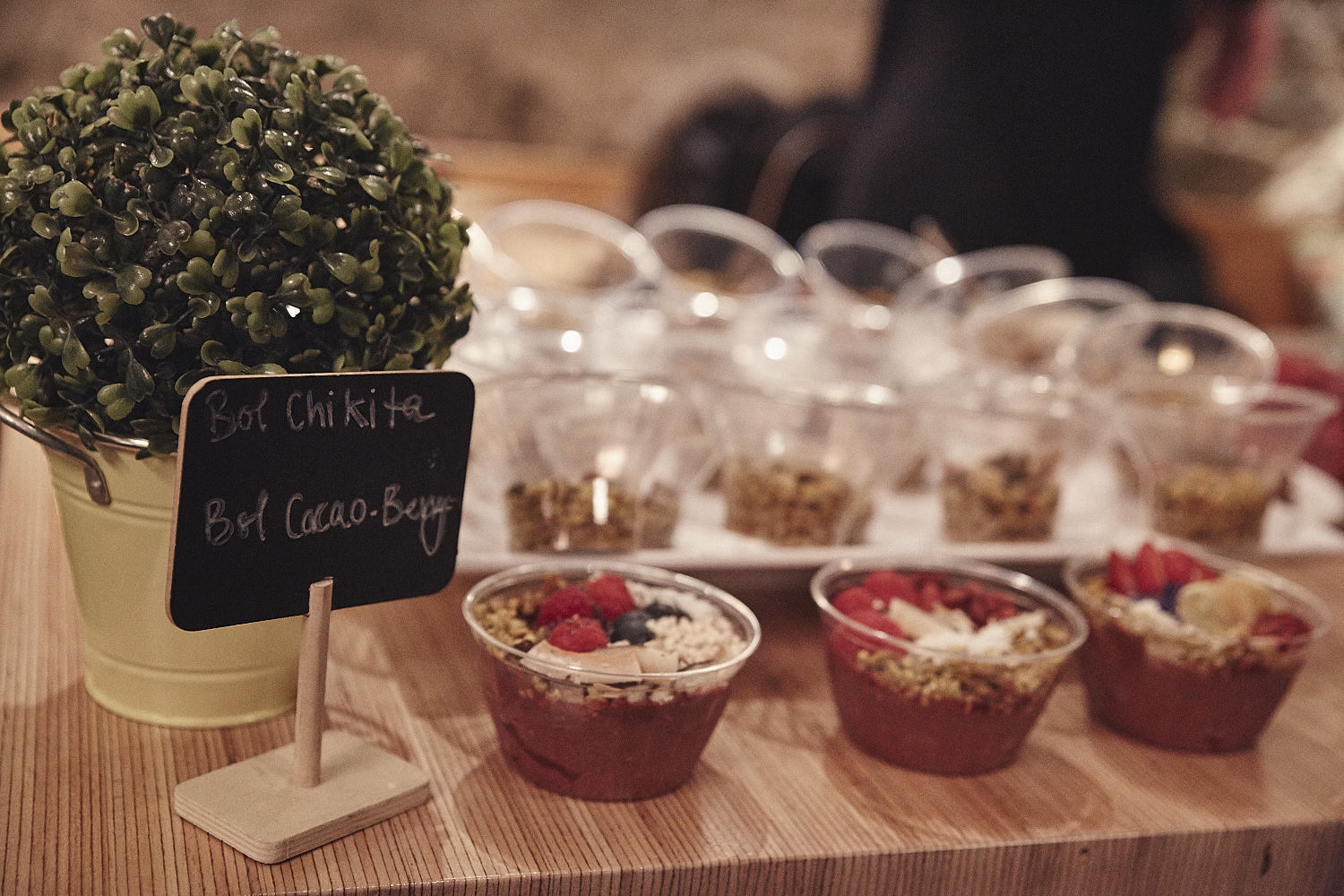 Crux Comptoir débarque dans le Vieux avec ses jus pressés à froid et ses légendaires bols d'açaïs (PHOTOS)