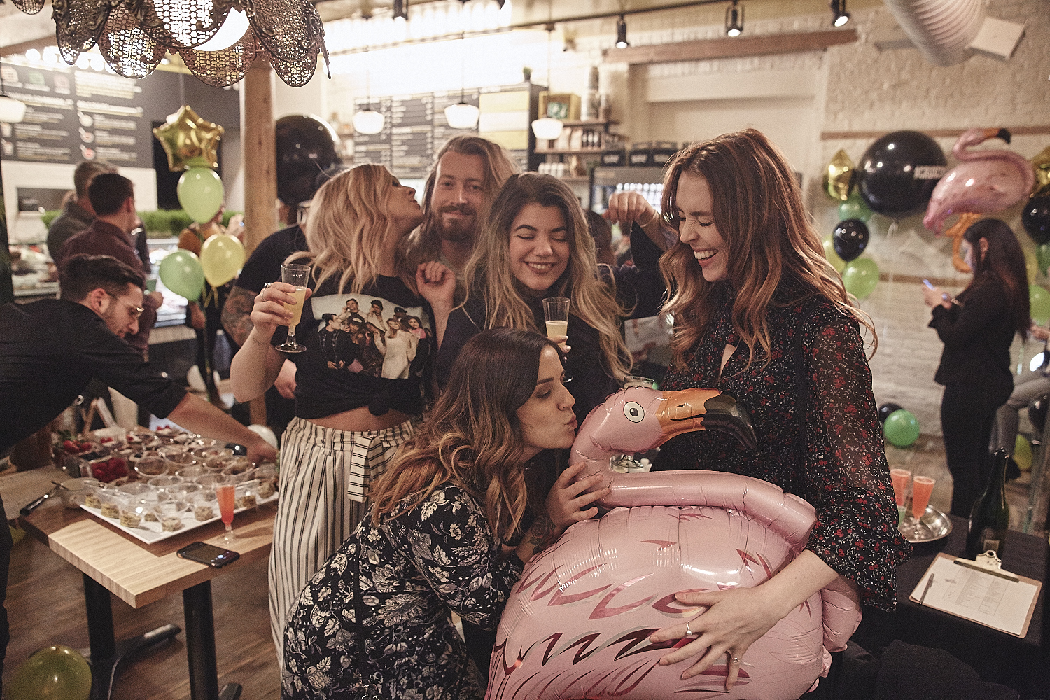 Crux Comptoir débarque dans le Vieux avec ses jus pressés à froid et ses légendaires bols d'açaïs (PHOTOS)