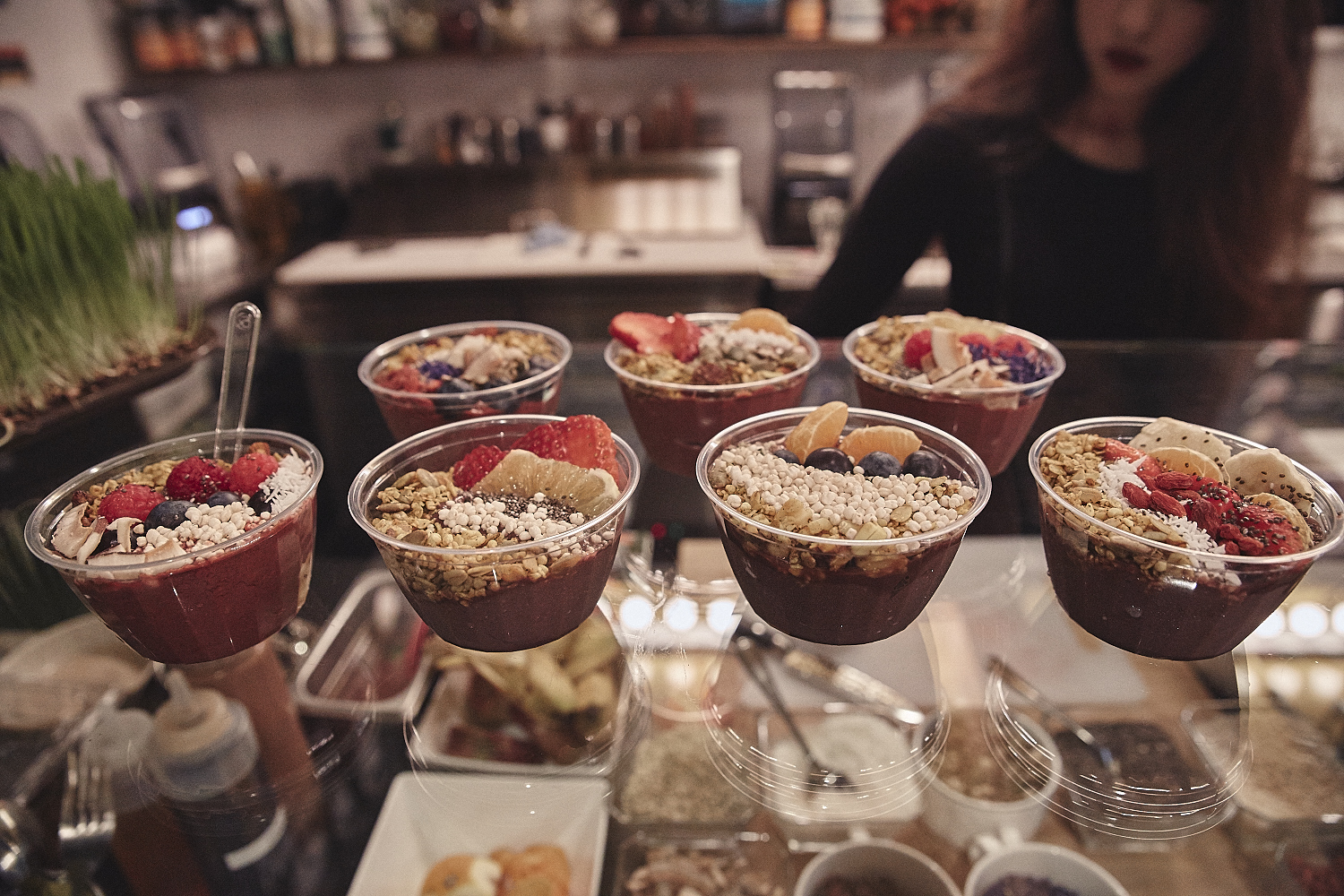 Crux Comptoir débarque dans le Vieux avec ses jus pressés à froid et ses légendaires bols d'açaïs (PHOTOS)