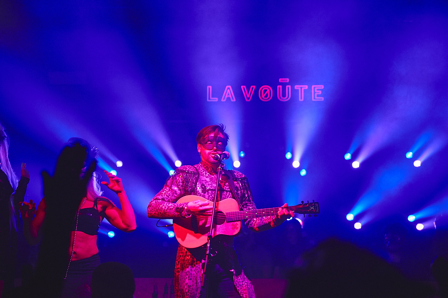 La Voûte célèbre le Mardi Gras avec une soirée carnavalesque des plus sexy (PHOTOS)