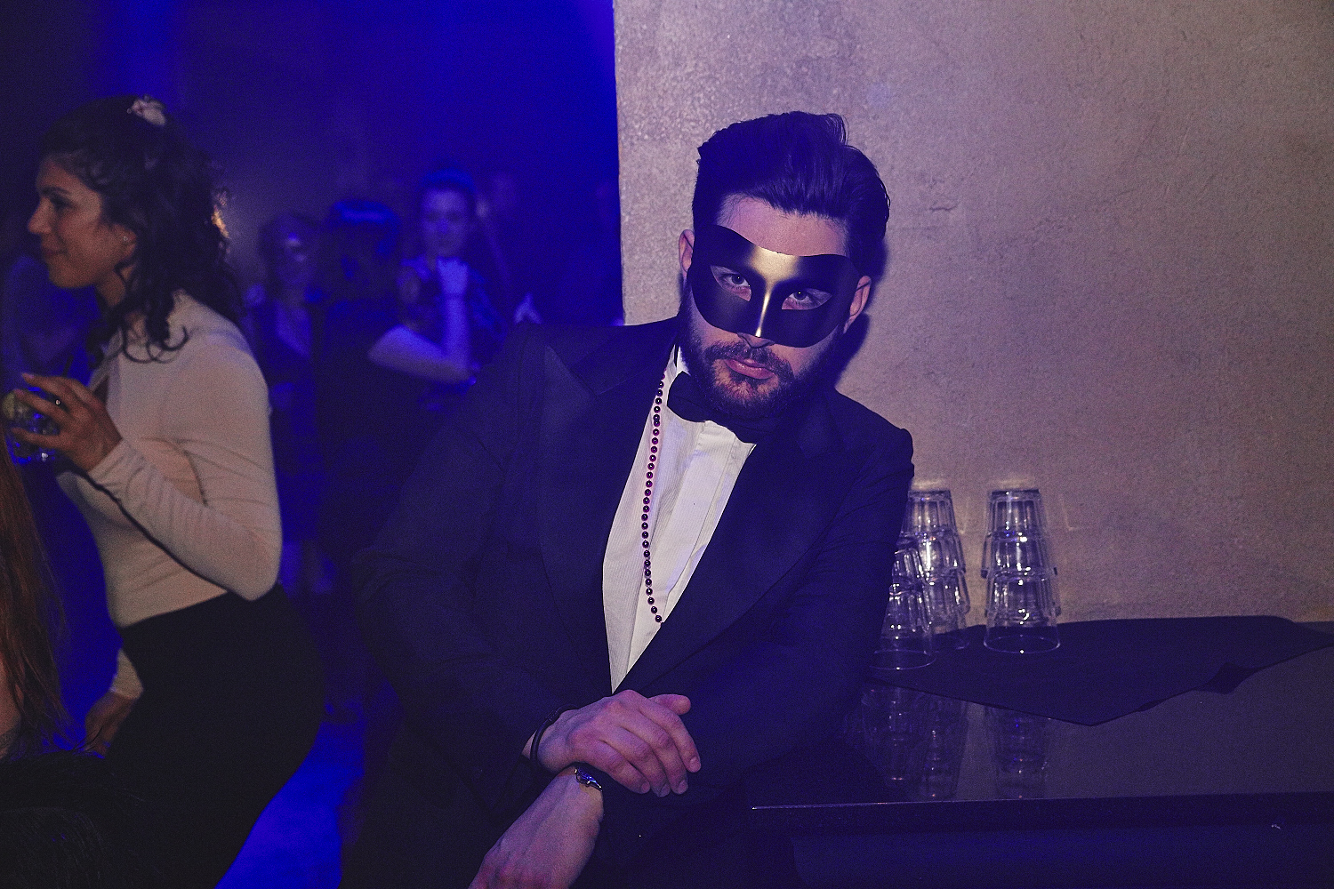 La Voûte célèbre le Mardi Gras avec une soirée carnavalesque des plus sexy (PHOTOS)