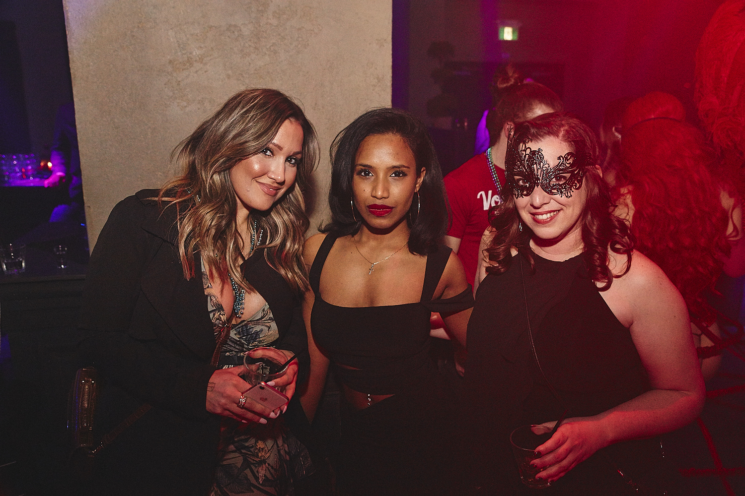 La Voûte célèbre le Mardi Gras avec une soirée carnavalesque des plus sexy (PHOTOS)