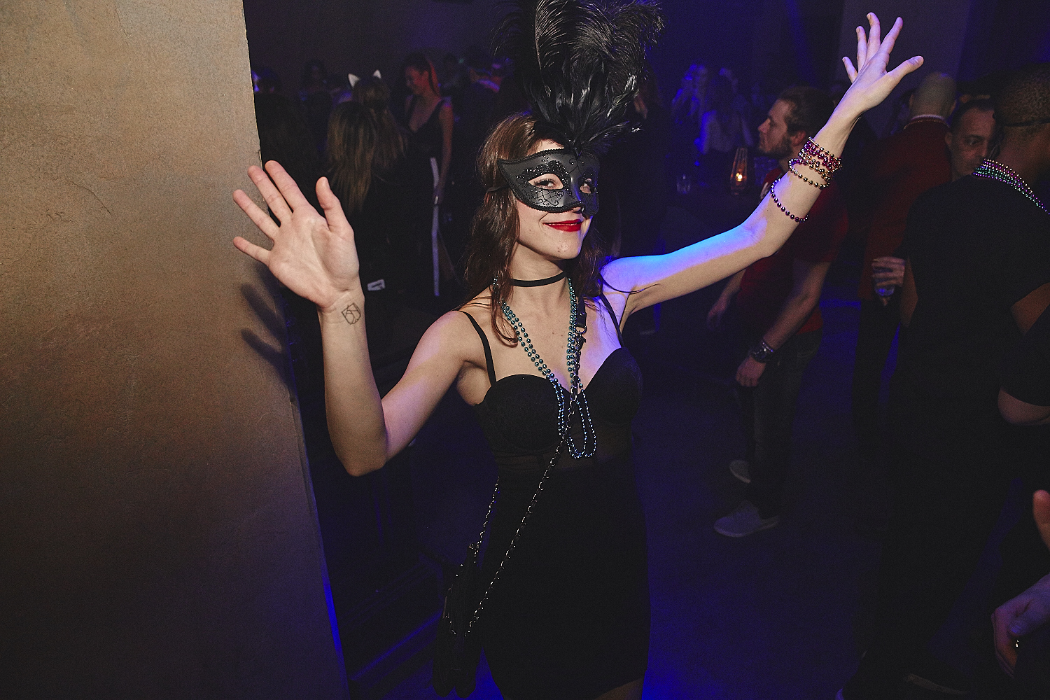 La Voûte célèbre le Mardi Gras avec une soirée carnavalesque des plus sexy (PHOTOS)