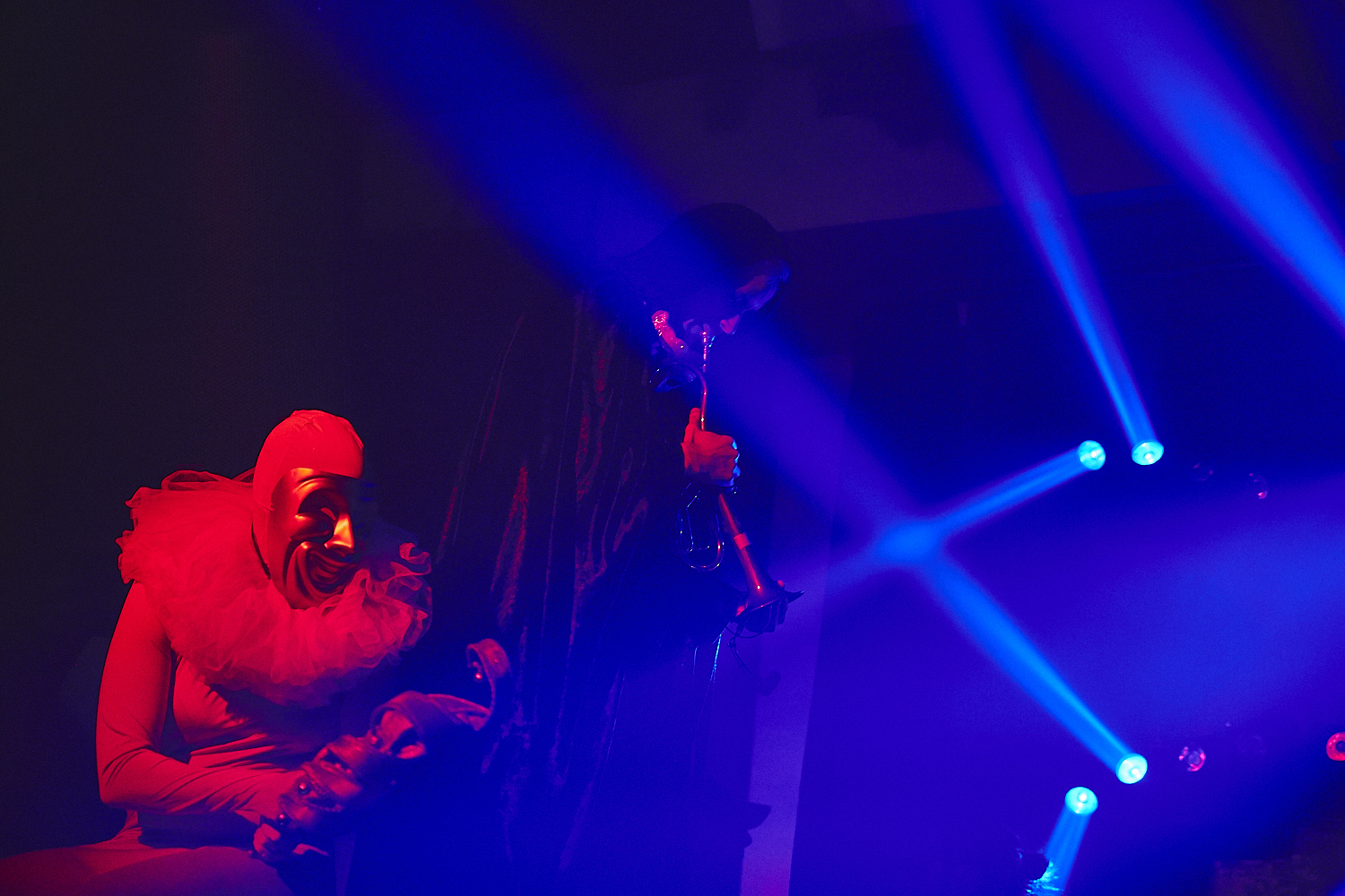 La Voûte célèbre le Mardi Gras avec une soirée carnavalesque des plus sexy (PHOTOS)