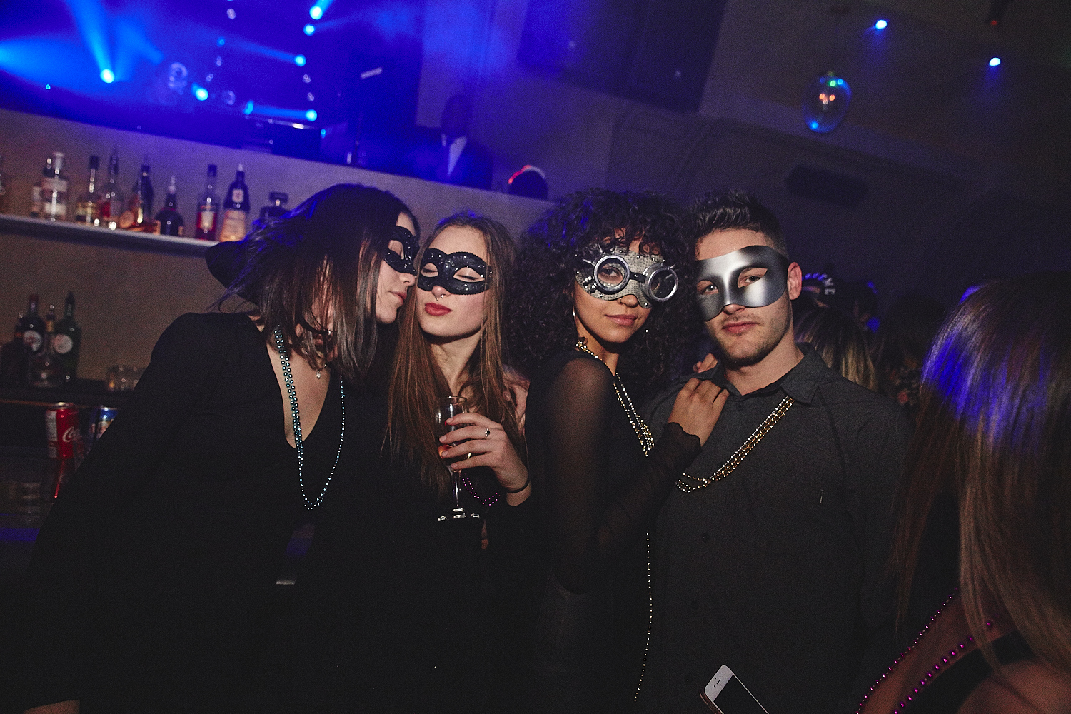 La Voûte célèbre le Mardi Gras avec une soirée carnavalesque des plus sexy (PHOTOS)