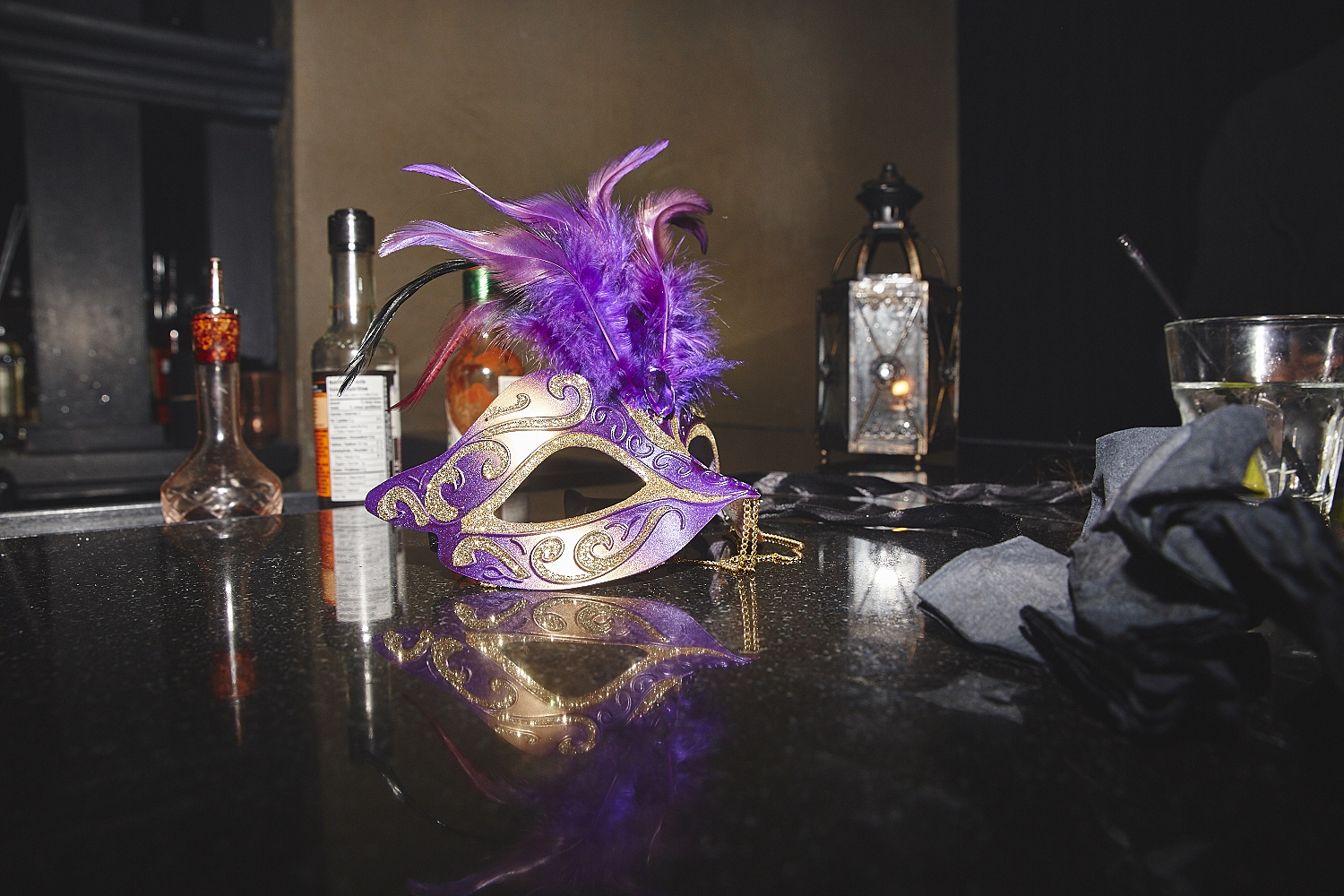 La Voûte célèbre le Mardi Gras avec une soirée carnavalesque des plus sexy (PHOTOS)