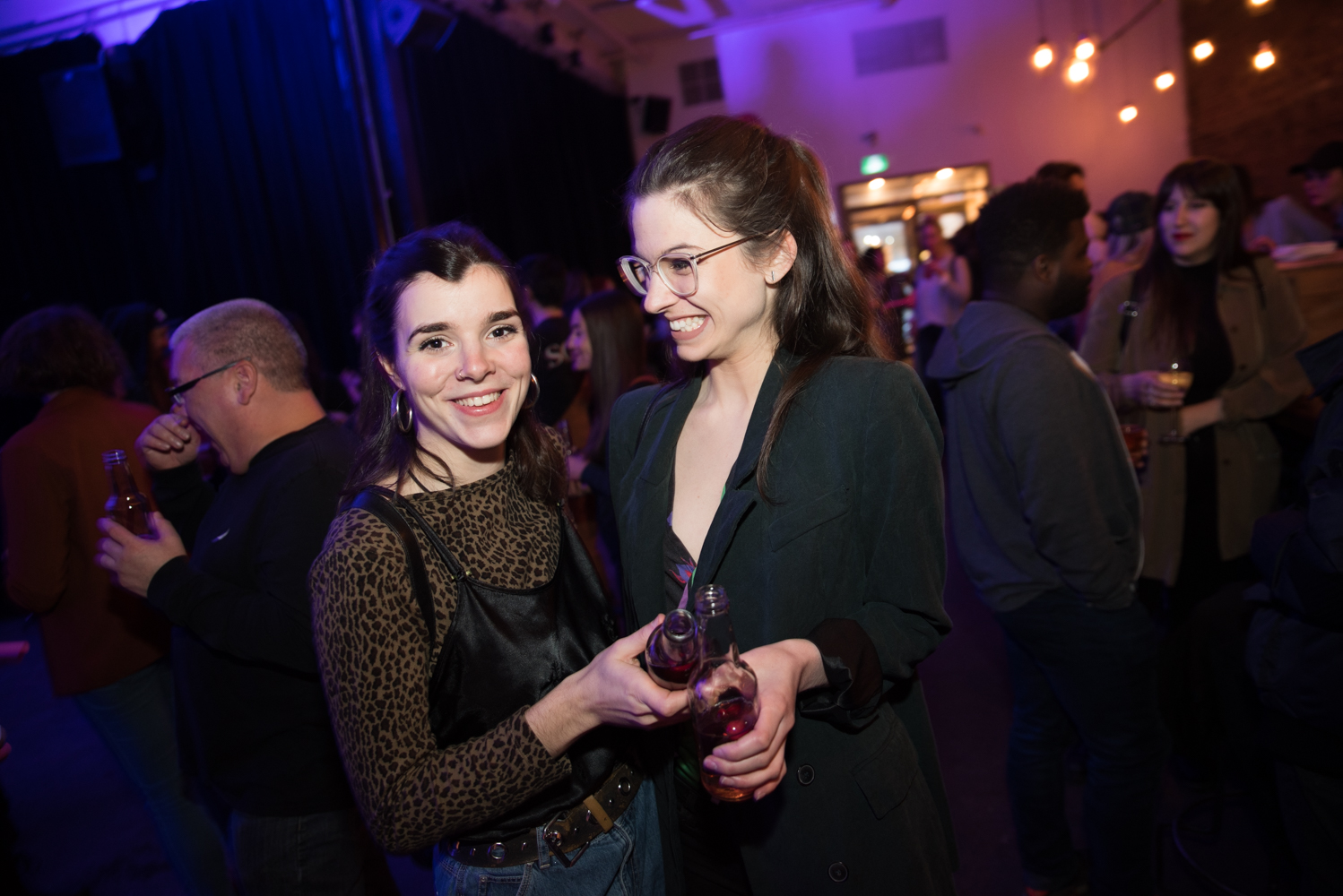 Fanny Bloom lance son nouvel album Liqueur dans un Artgang Plaza plein à craquer (PHOTOS)