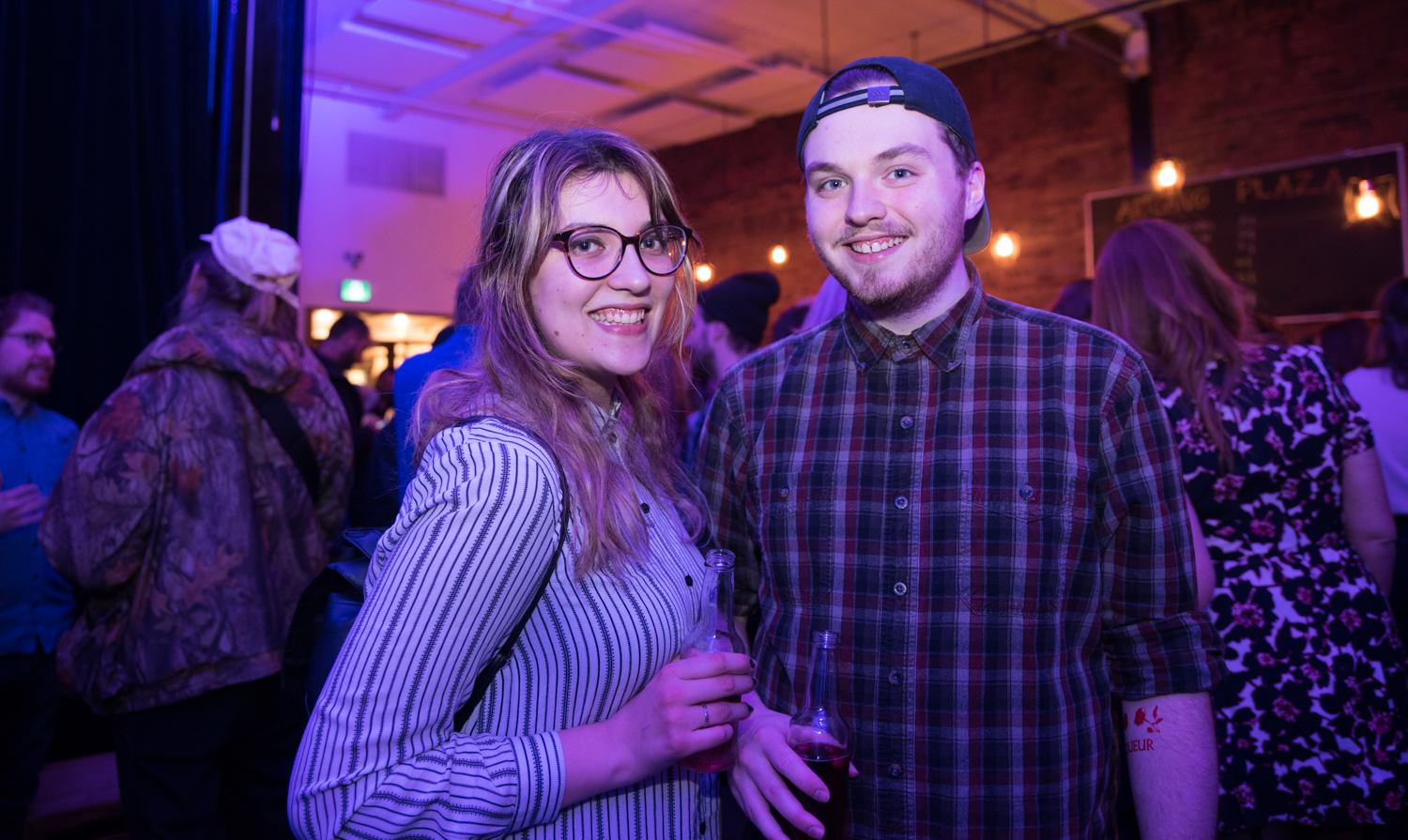 Fanny Bloom lance son nouvel album Liqueur dans un Artgang Plaza plein à craquer (PHOTOS)