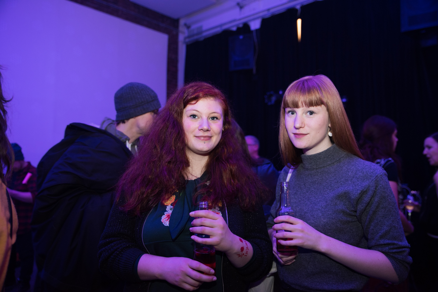 Fanny Bloom lance son nouvel album Liqueur dans un Artgang Plaza plein à craquer (PHOTOS)