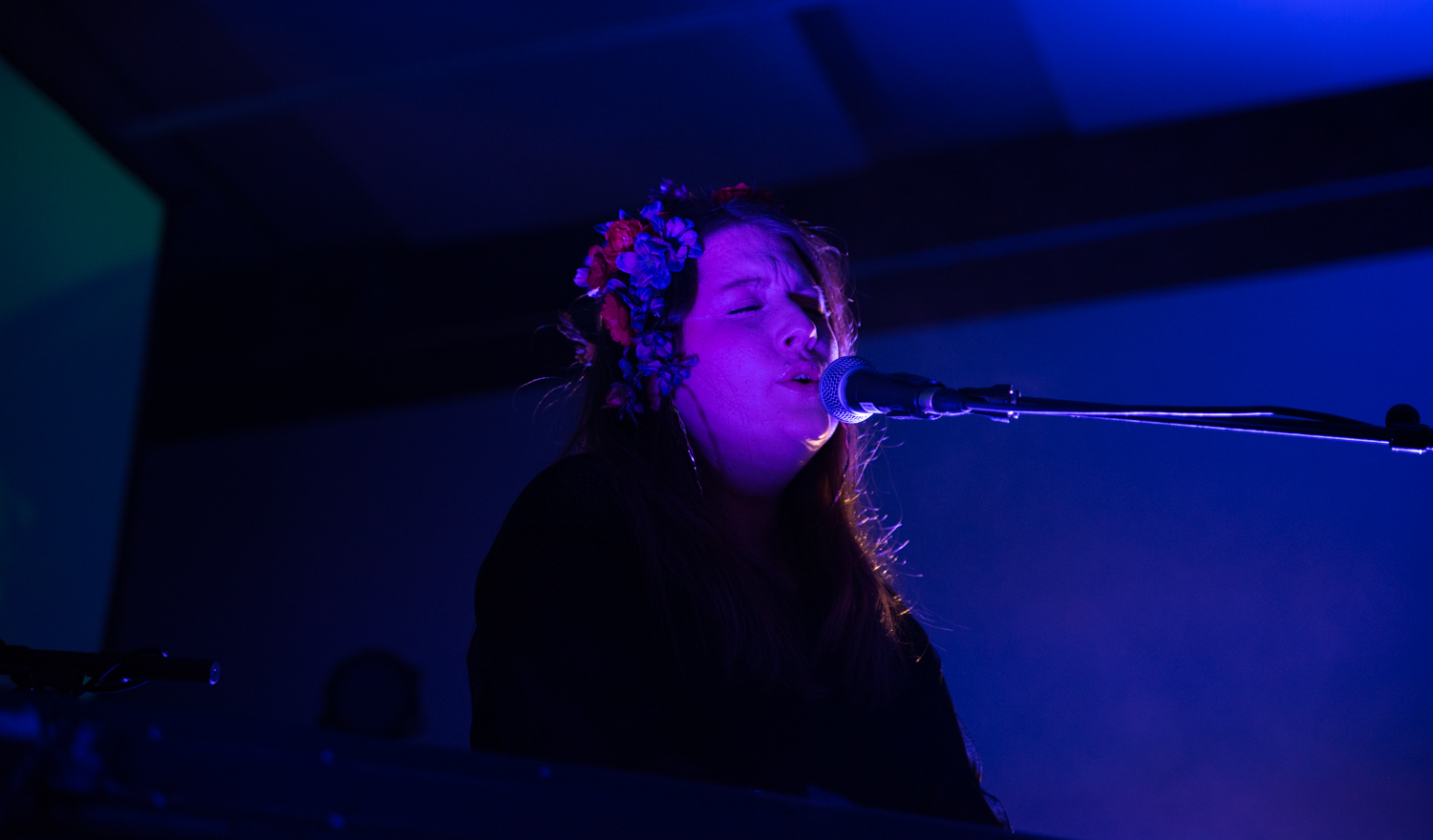 Fanny Bloom lance son nouvel album Liqueur dans un Artgang Plaza plein à craquer (PHOTOS)