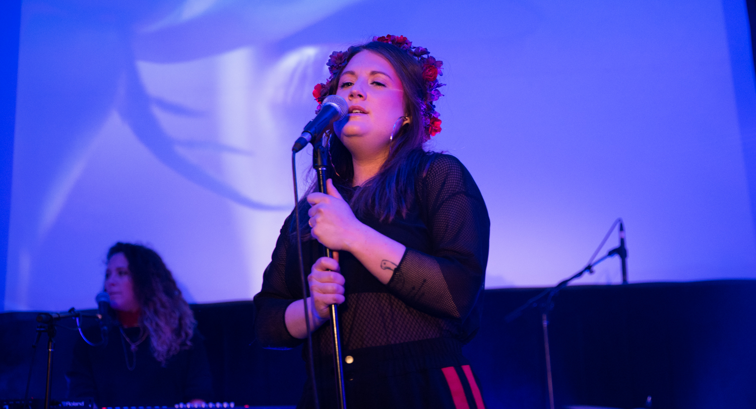 Fanny Bloom lance son nouvel album Liqueur dans un Artgang Plaza plein à craquer (PHOTOS)