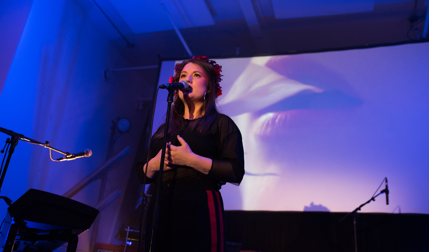 Fanny Bloom lance son nouvel album Liqueur dans un Artgang Plaza plein à craquer (PHOTOS)