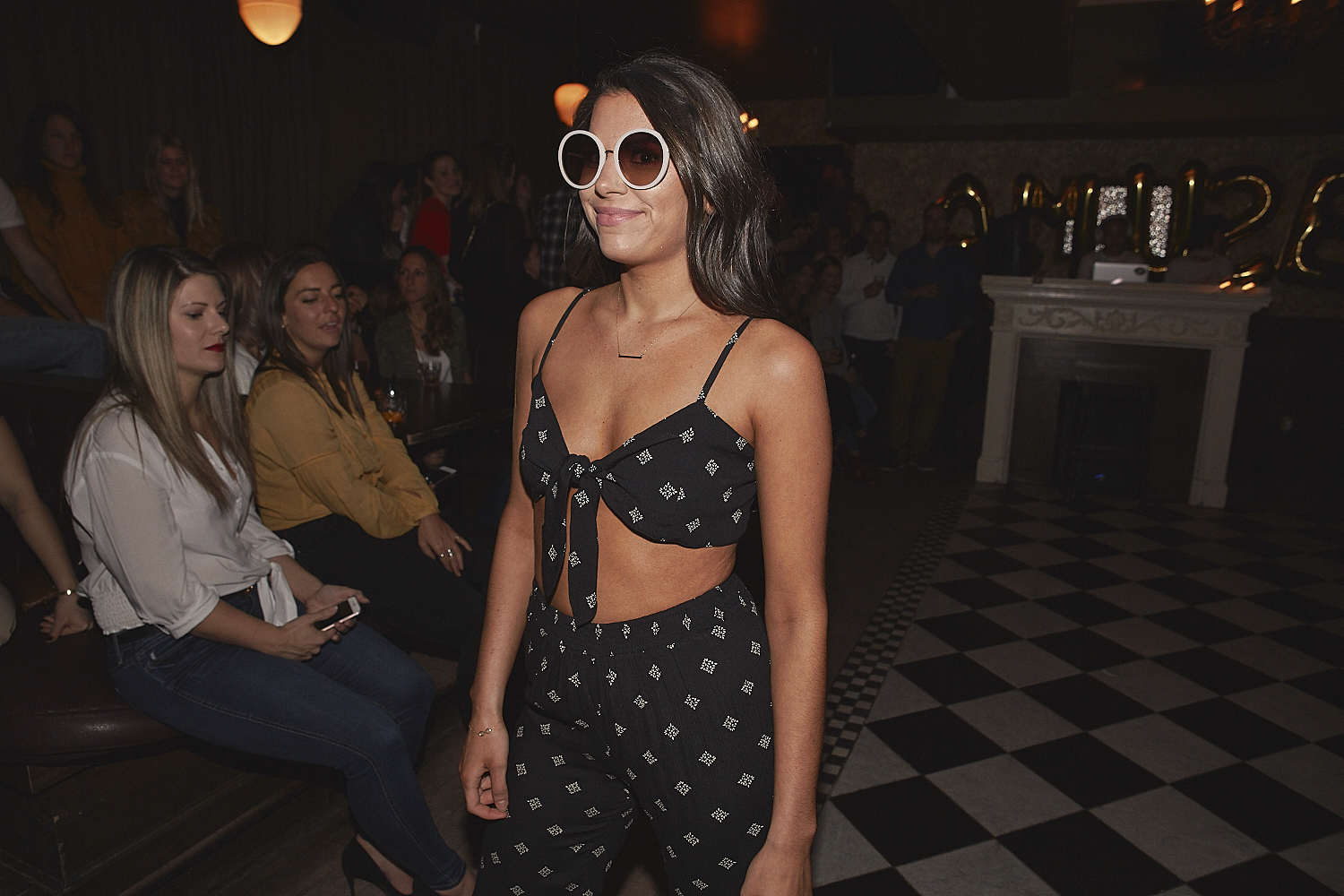 Soirée parisienne au Mayfair pour le défilé estival de Amuse Society (PHOTOS)