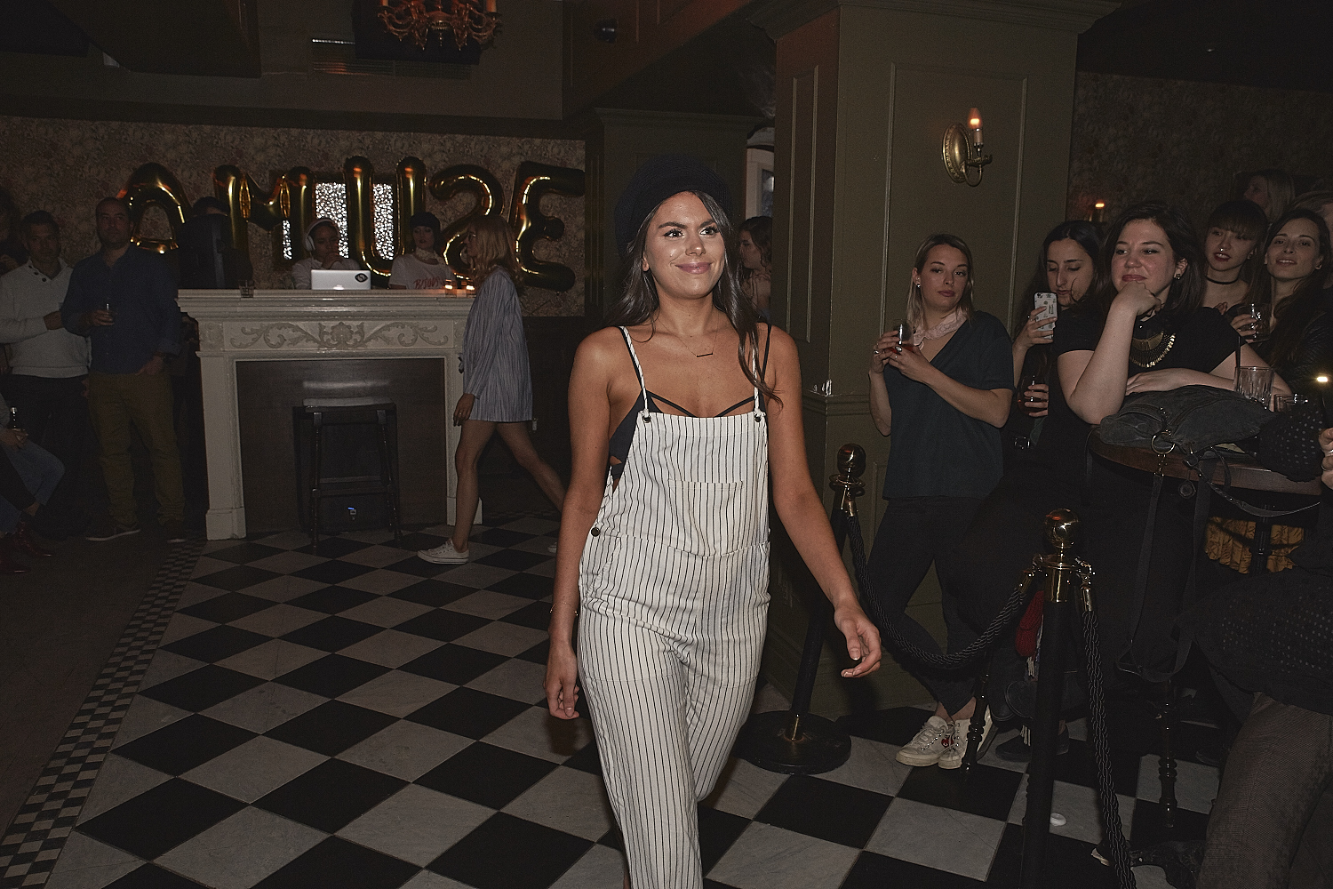 Soirée parisienne au Mayfair pour le défilé estival de Amuse Society (PHOTOS)