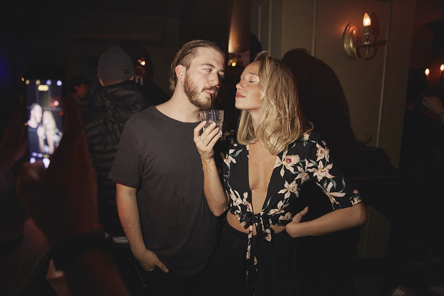 Soirée parisienne au Mayfair pour le défilé estival de Amuse Society (PHOTOS)