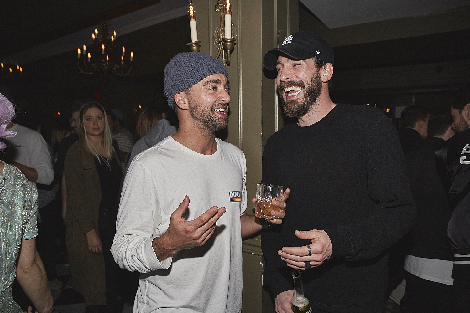 Soirée parisienne au Mayfair pour le défilé estival de Amuse Society (PHOTOS)