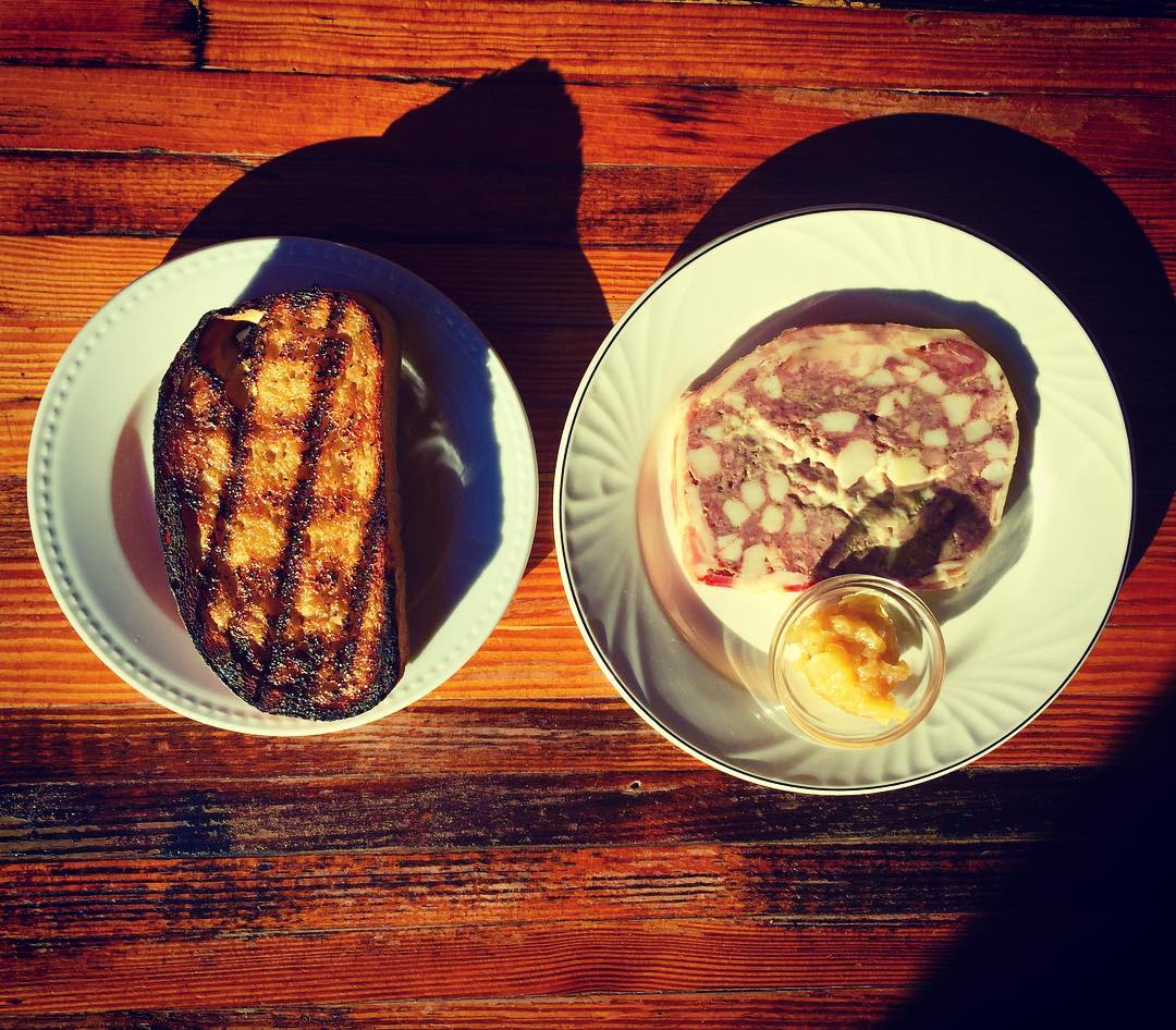 Un des meilleurs restos du Mile-End ferme ses portes pour quelques temps