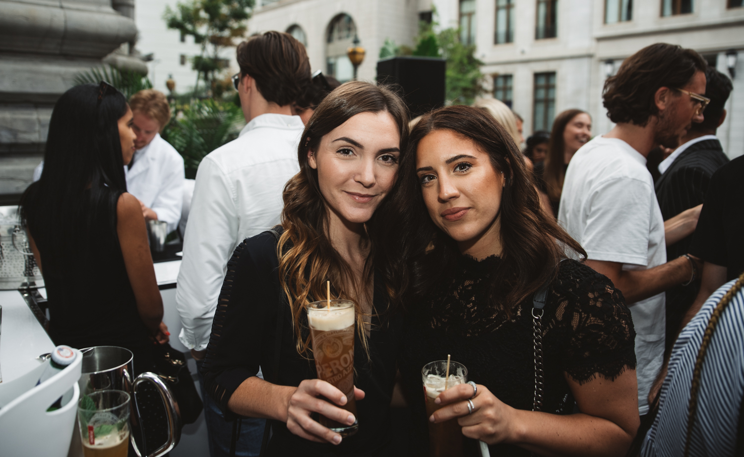 Plein de beau monde à la soirée Aperitivo Peroni avec Lolitta Dandoy! (PHOTOS)