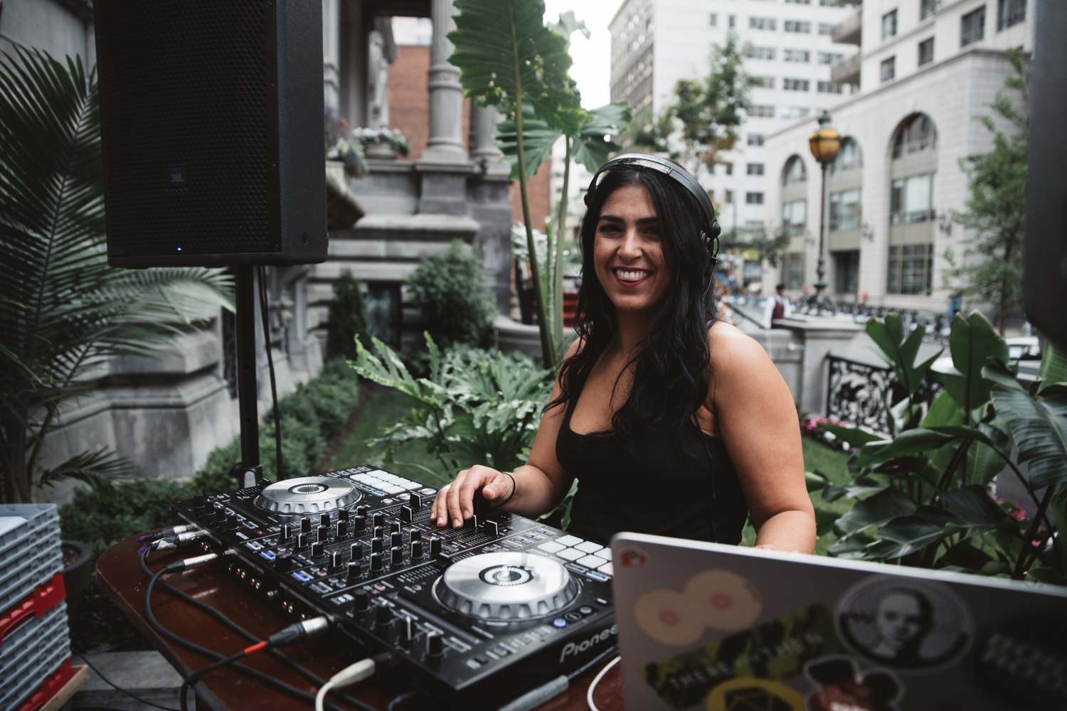 Plein de beau monde à la soirée Aperitivo Peroni avec Lolitta Dandoy! (PHOTOS)