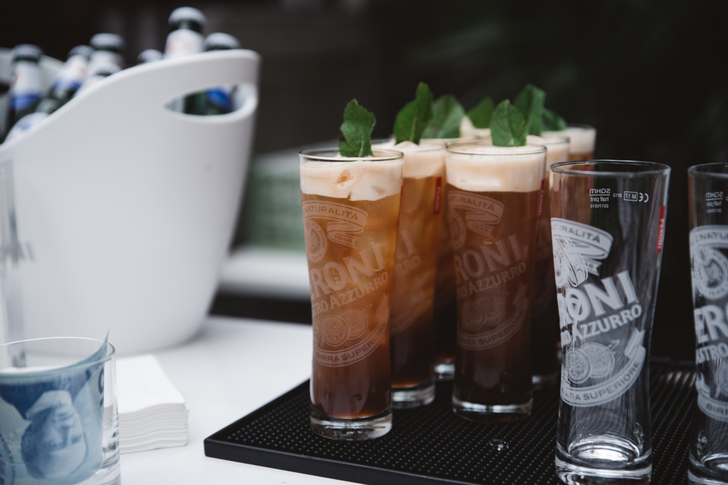 Plein de beau monde à la soirée Aperitivo Peroni avec Lolitta Dandoy! (PHOTOS)