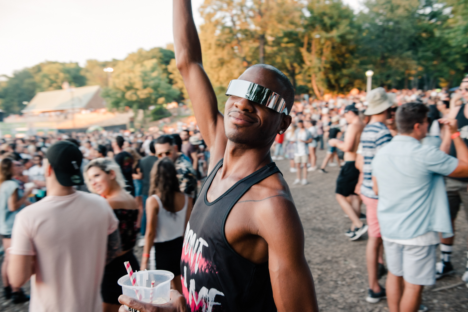 Plein de beau monde sur le party pour le Piknic Électronik x Ton Barbier! (PHOTOS)